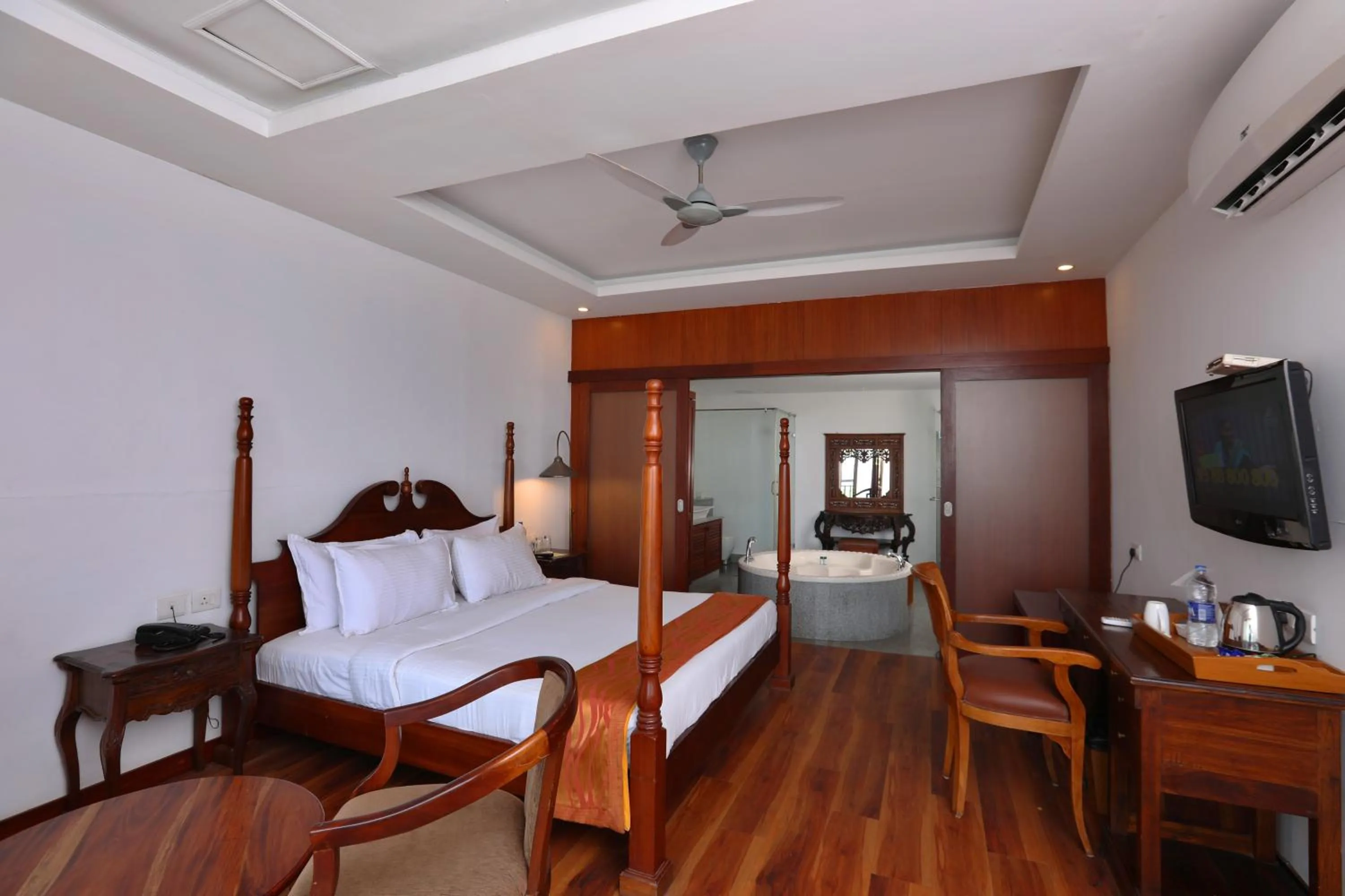 Photo of the whole room, Bed in Getaway Beach Resort Kovalam