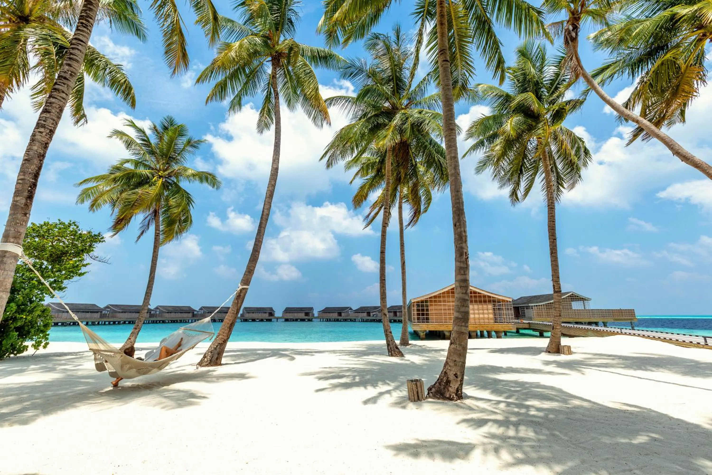 Beach in Kudadoo Maldives Private Island – Luxury All inclusive