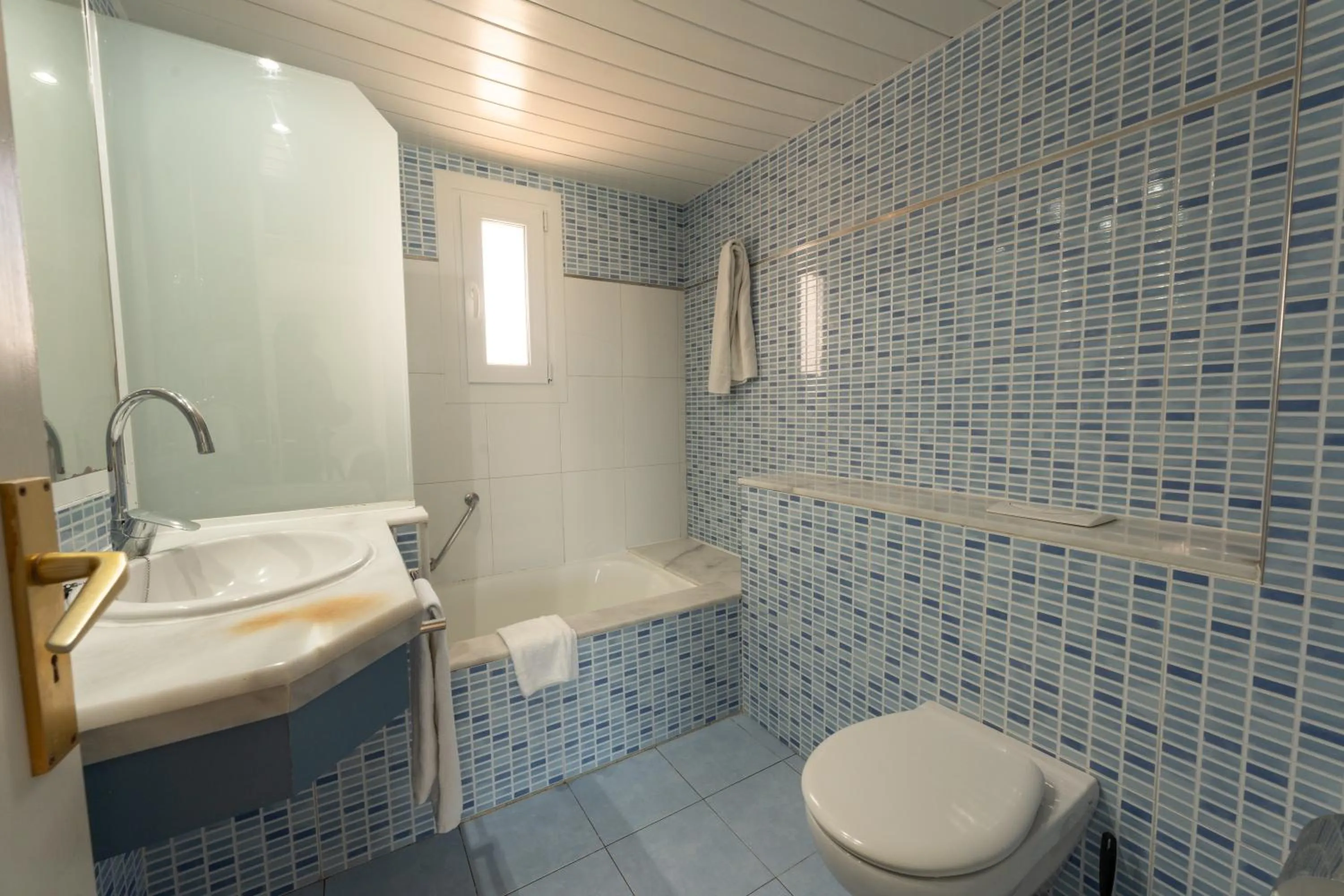 Bathroom in Hotel Club Es Talaial