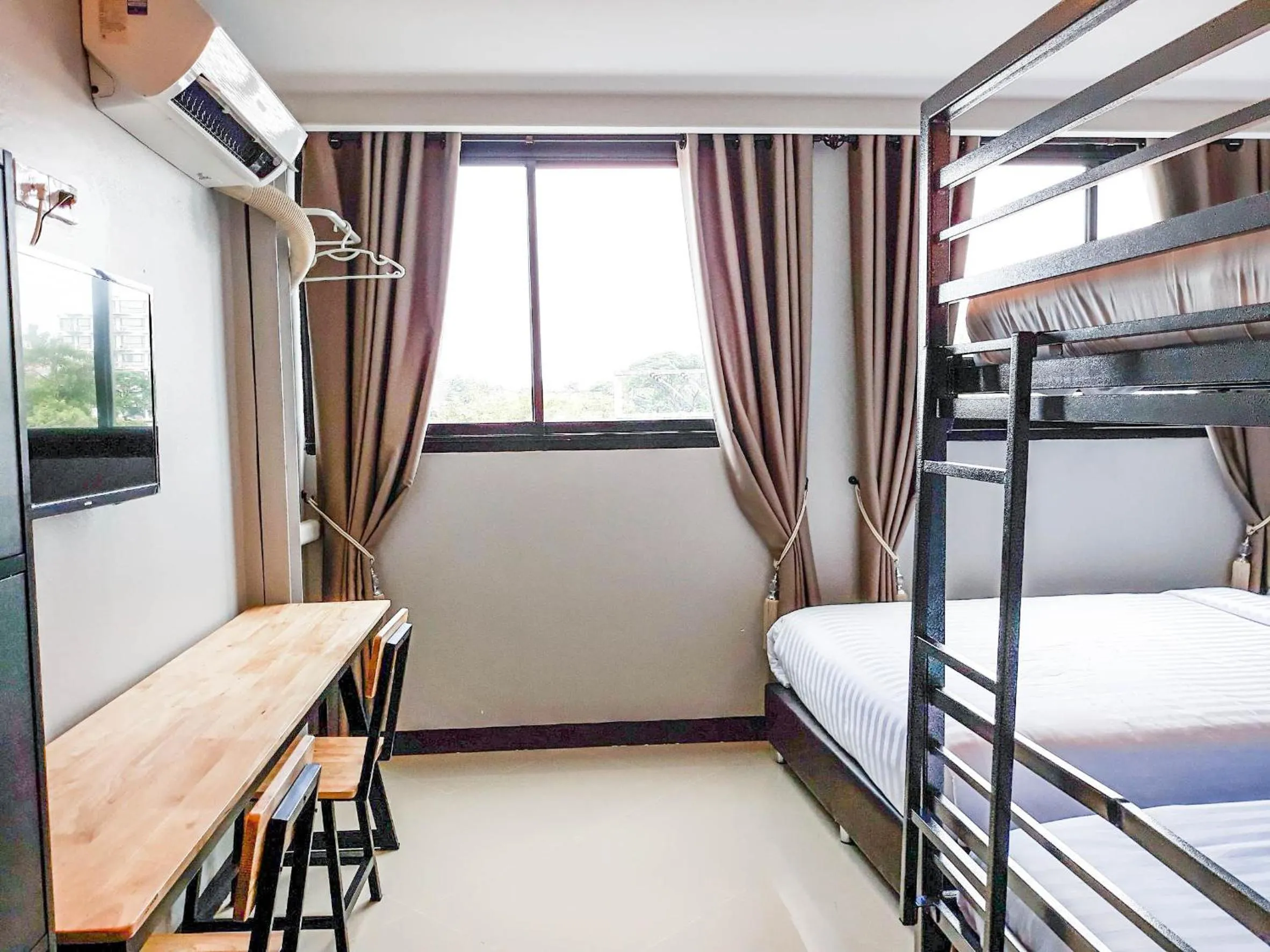 Bed in Lux Rooms Night Bazaar