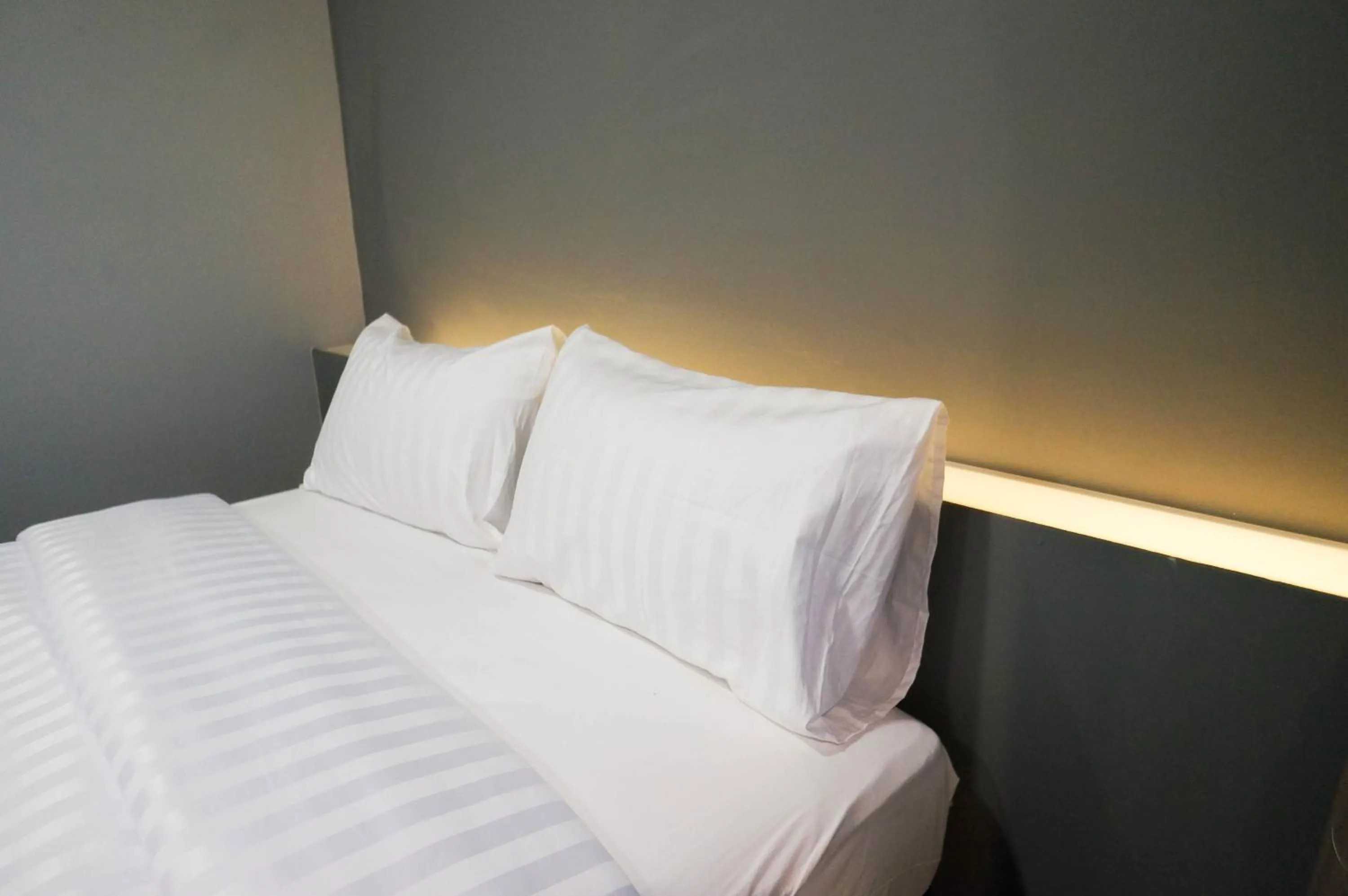 Bed in Lux Rooms Night Bazaar