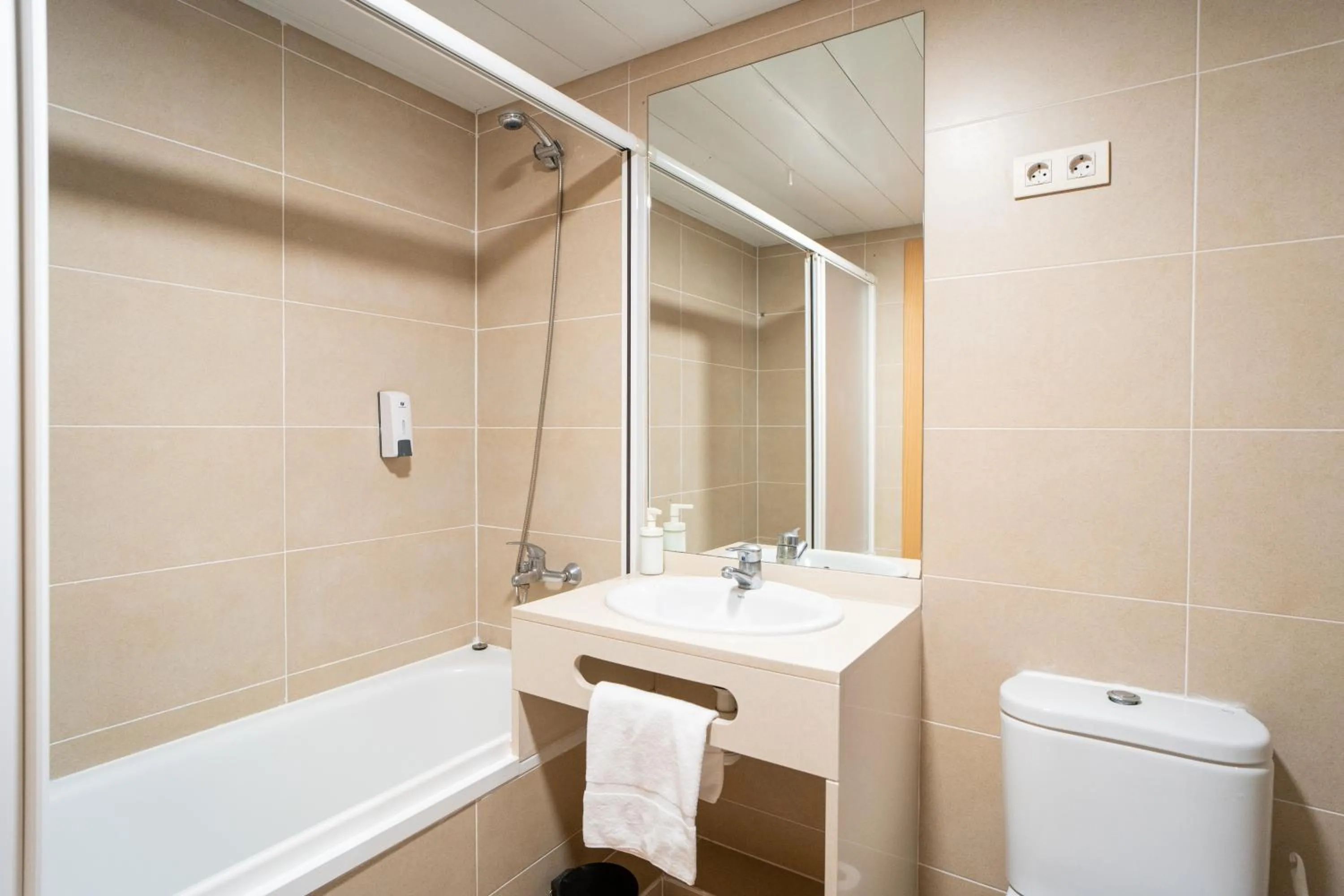 Bathroom in Hostal Fina