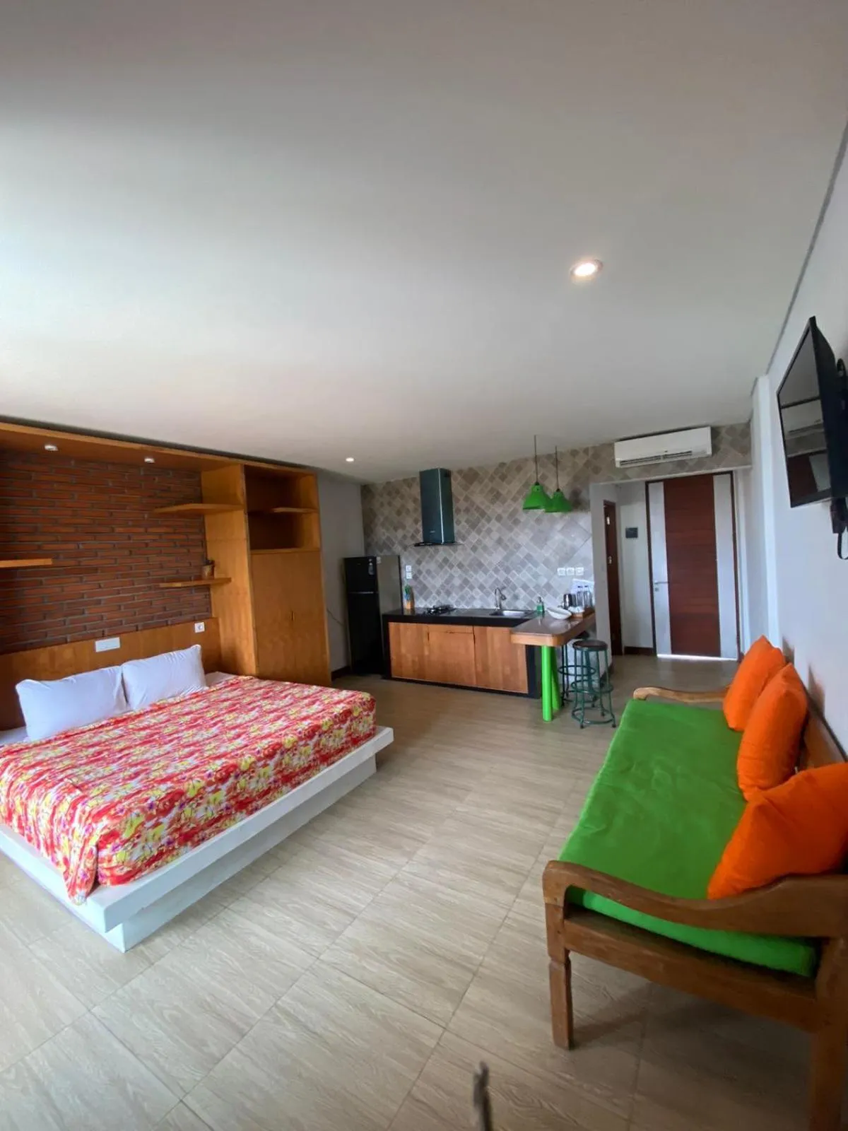 Bed in Kaen Apartments