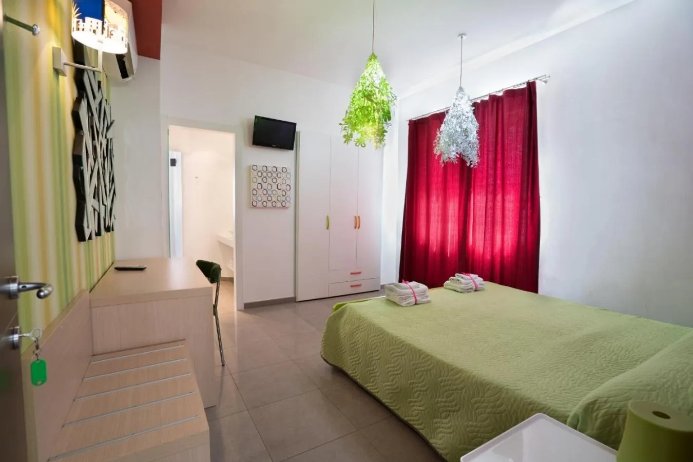 Day, Bed in B&B Nacorè