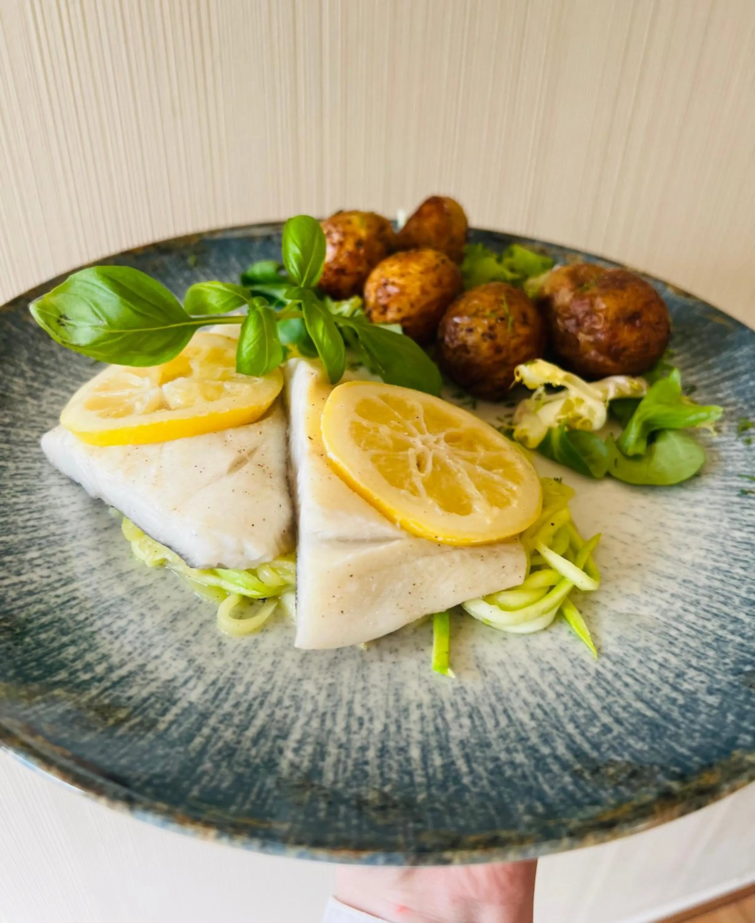 Restaurant/places to eat in Hotel Vabank