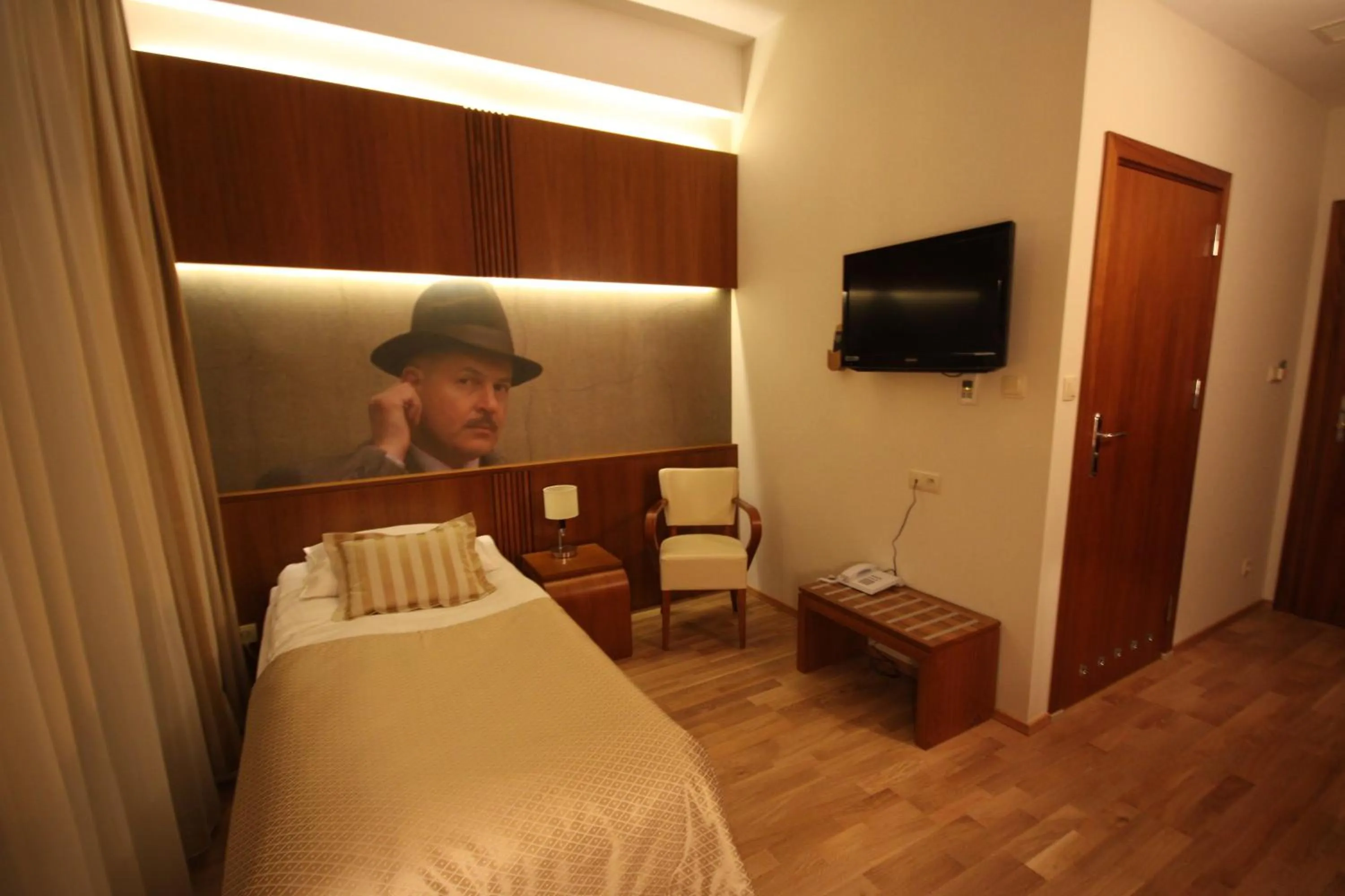 Photo of the whole room, Bed in Hotel Vabank