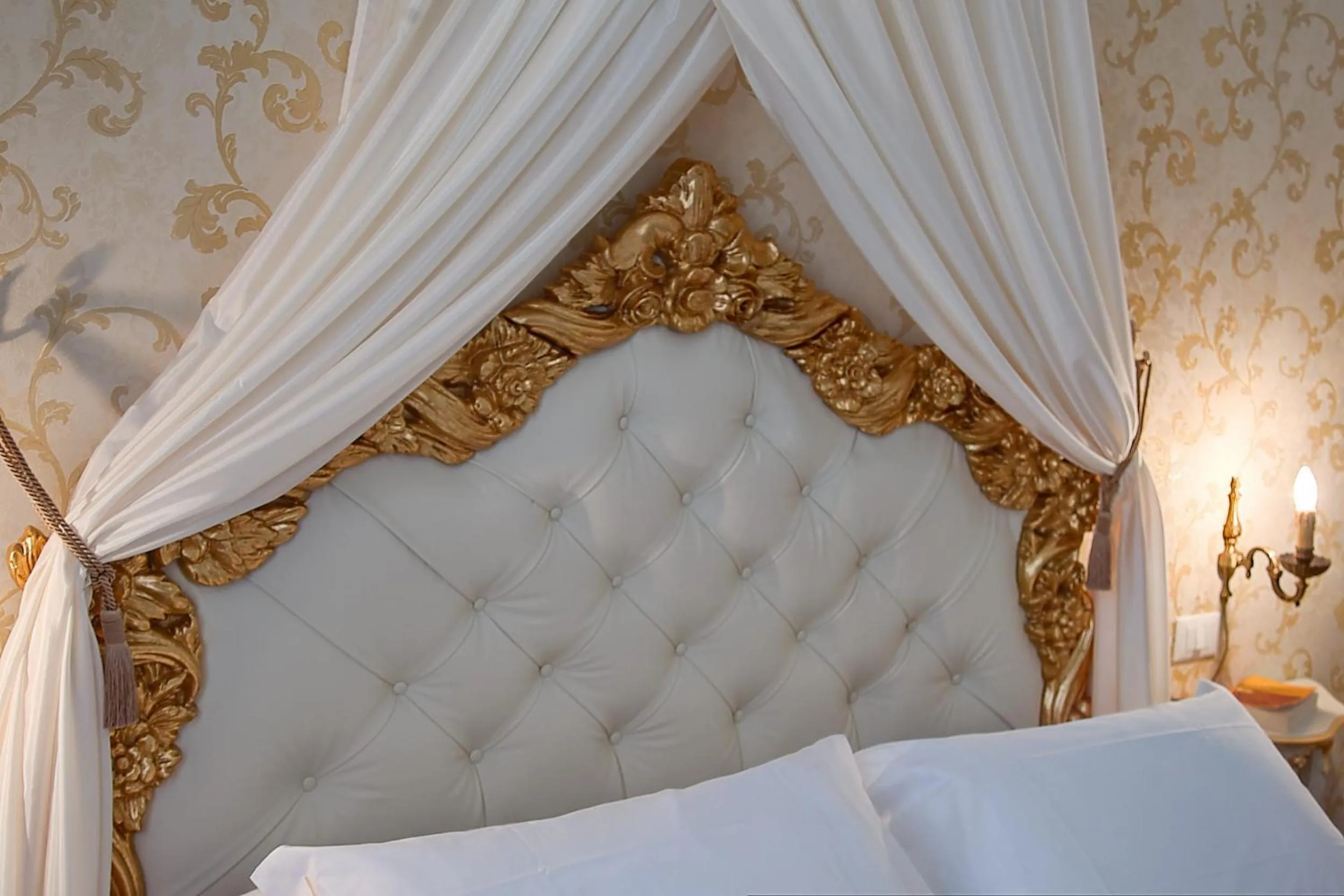 Bed in Palermo Gallery