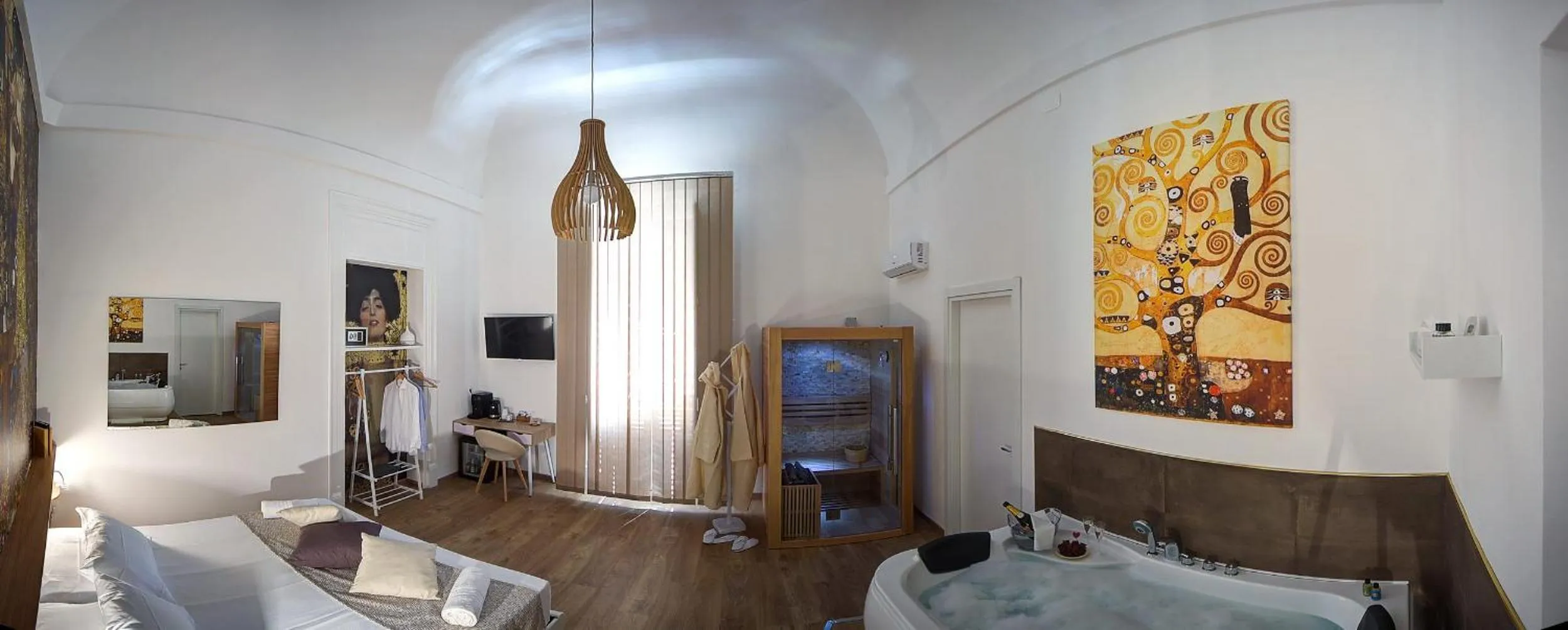 Bed in Palermo Gallery