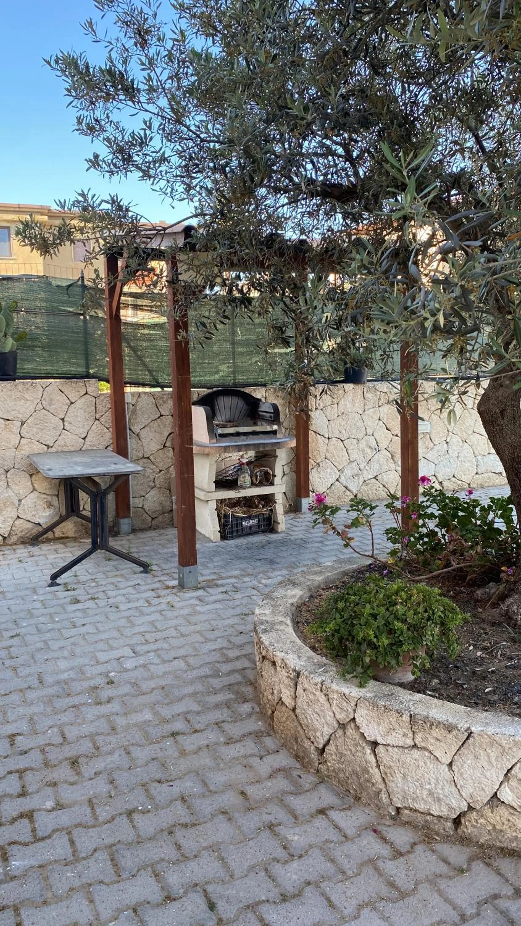 BBQ facilities in Carrubella Santa Zita