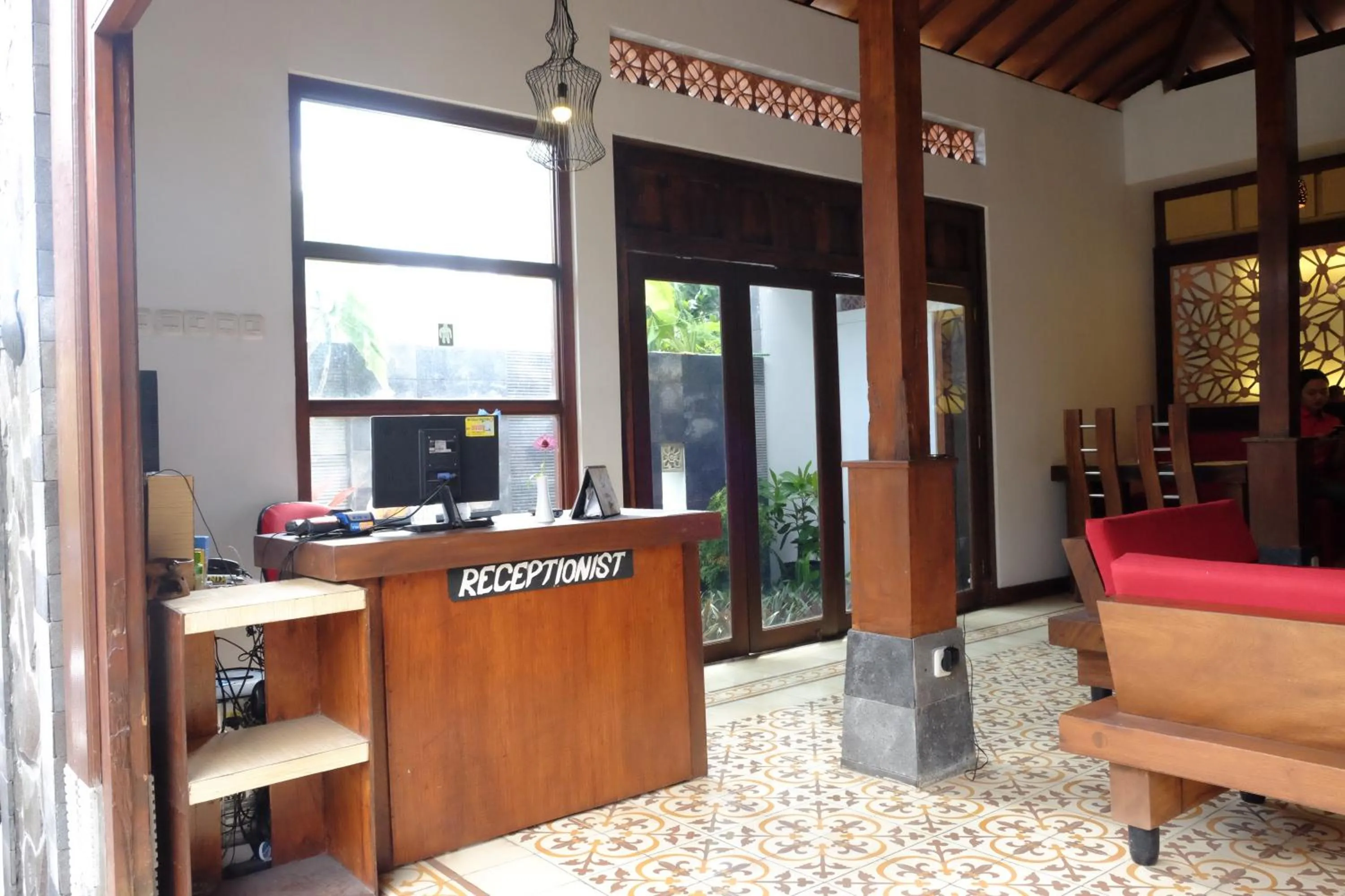 Lobby or reception in Puri Langenarjan Guest House