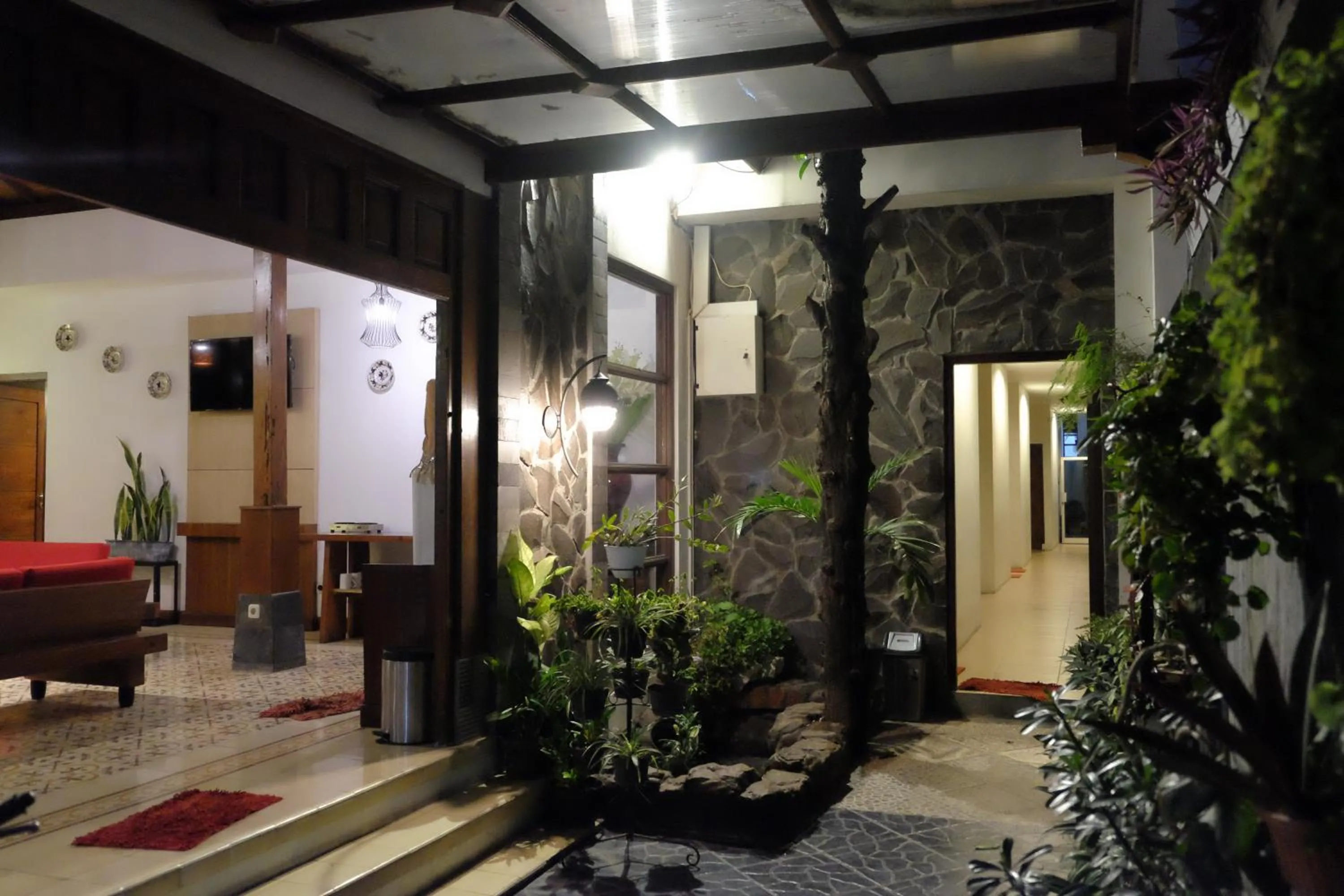 Facade/entrance in Puri Langenarjan Guest House