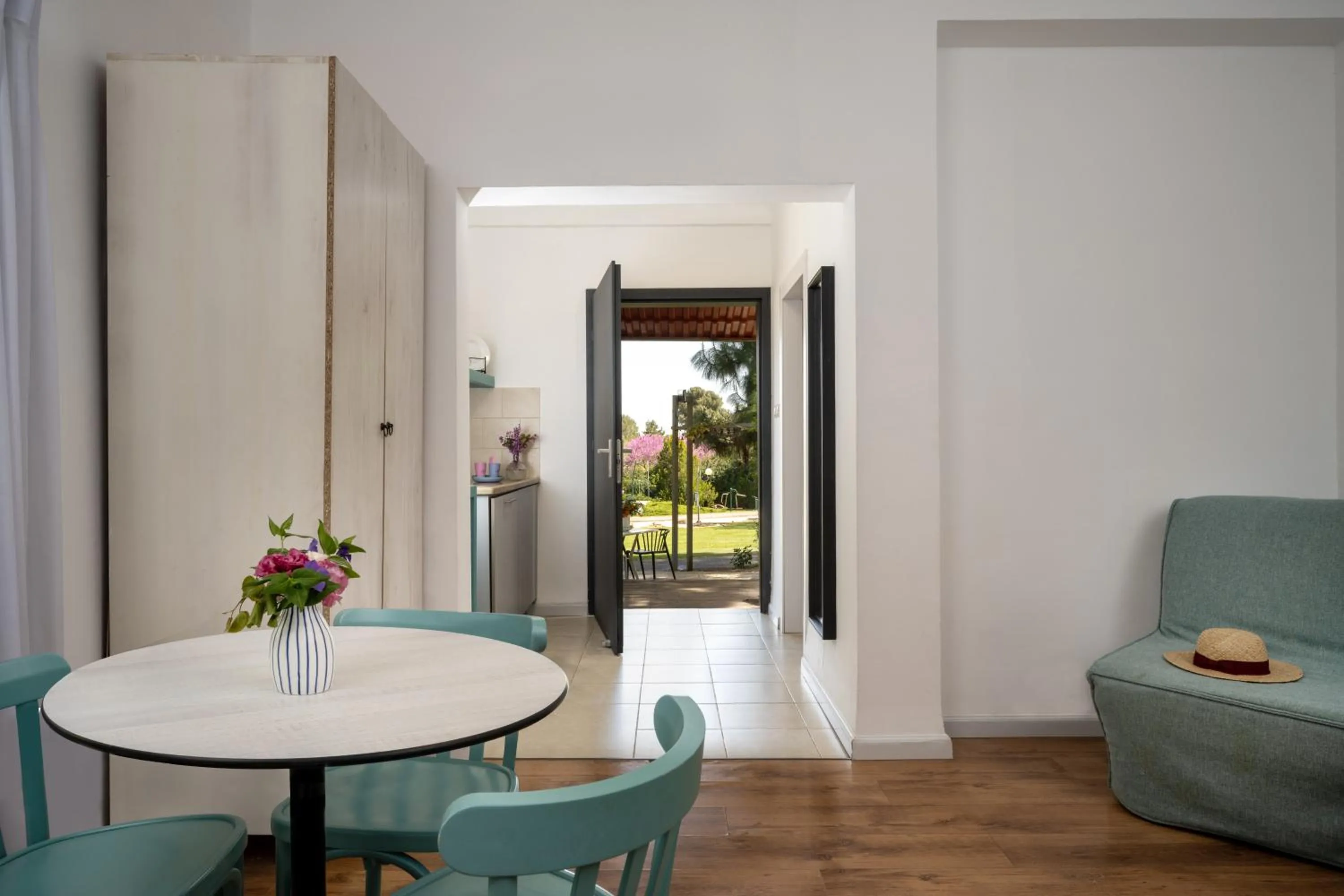Living room in Kibbutz Malkiya Travel Hotel