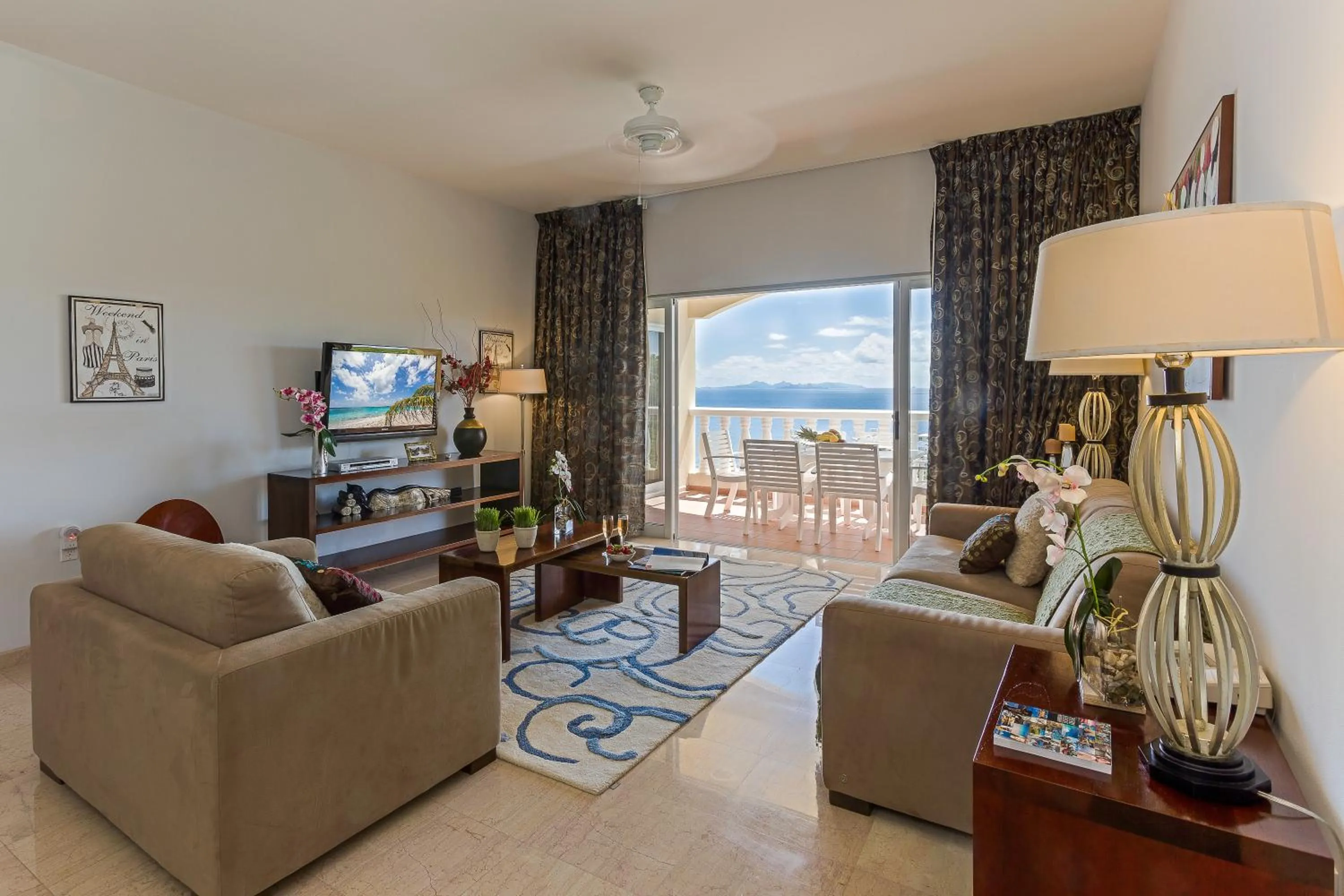 Living room in Princess Heights Luxury Condo Hotel