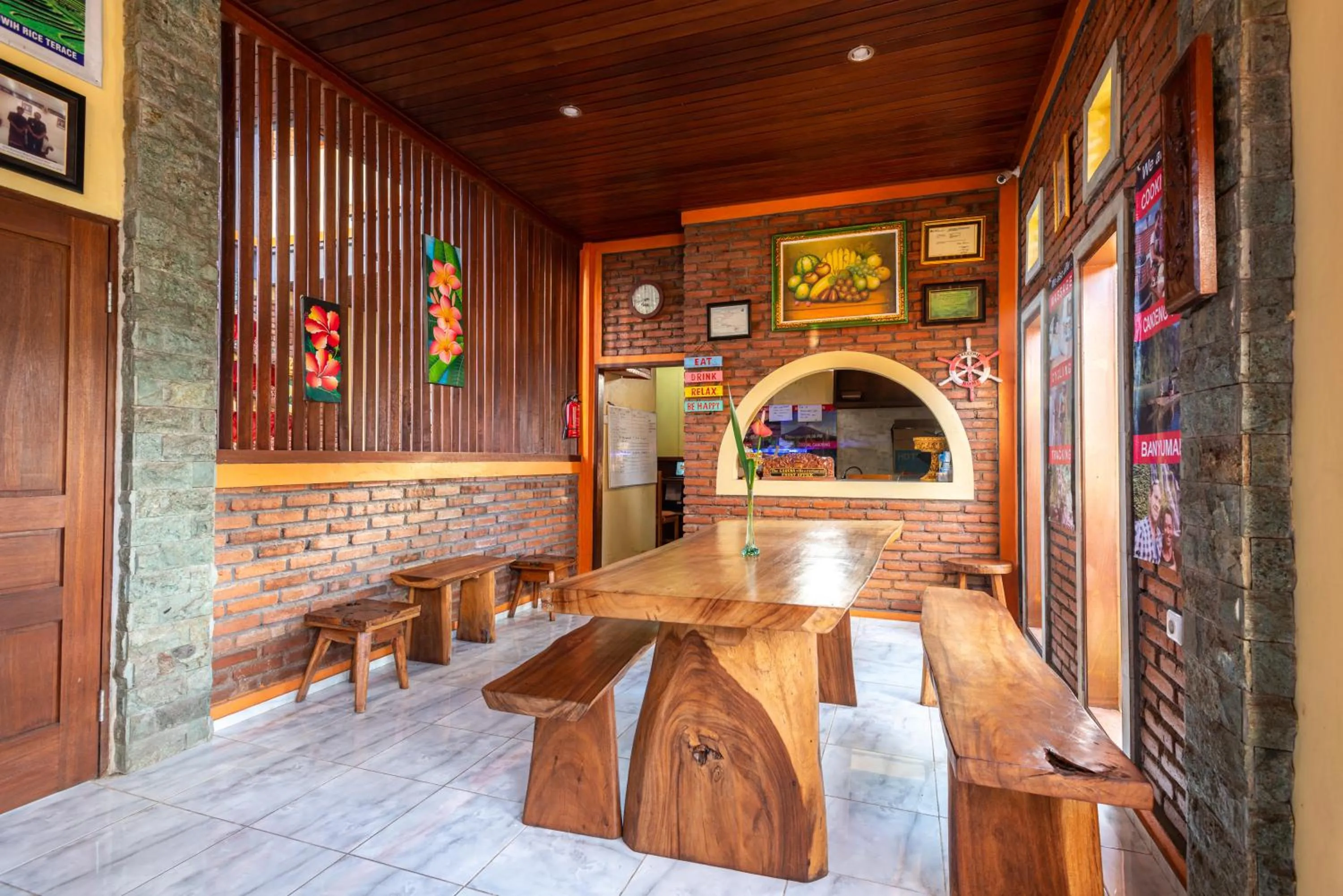 Lobby or reception in The Garuda Villa and Restaurant