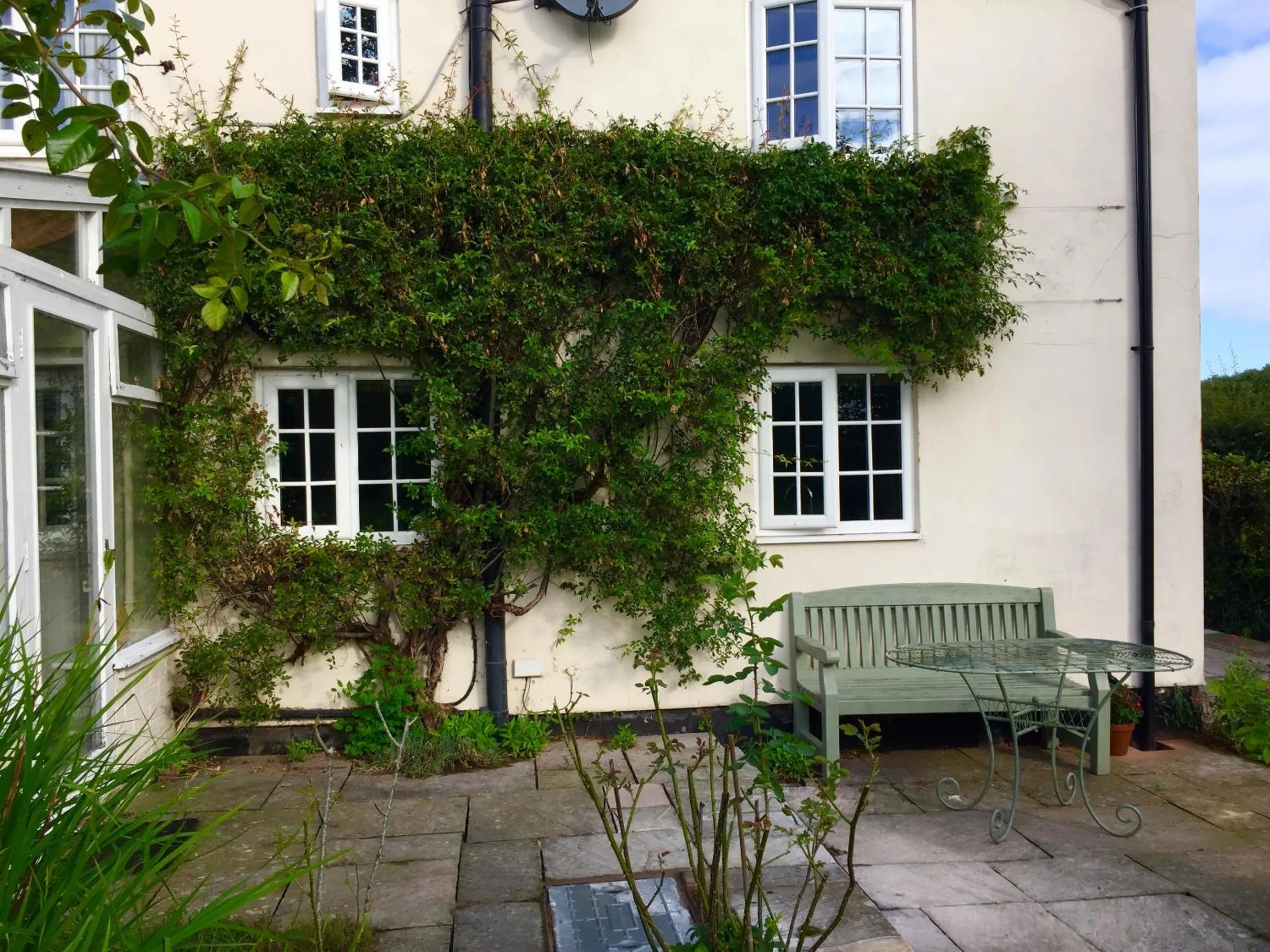 Garden in Mulsford Cottage