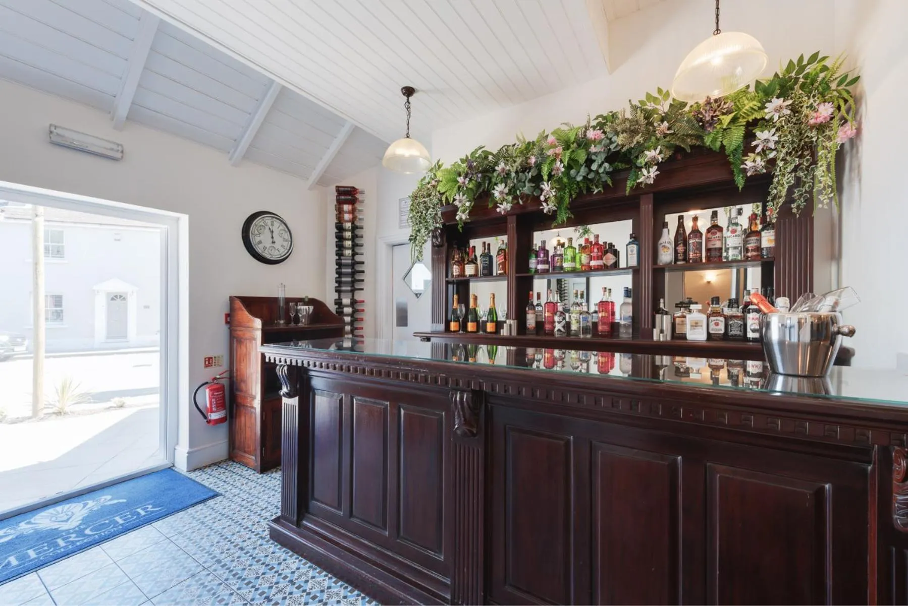 Lounge or bar in The Clarence Boutique Rooms
