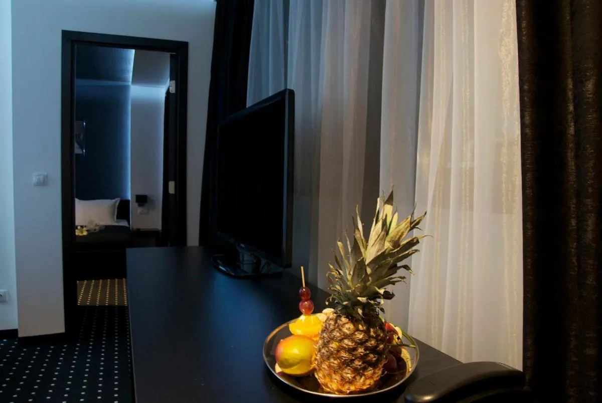 Other in Hotel Fashion - Free Parking