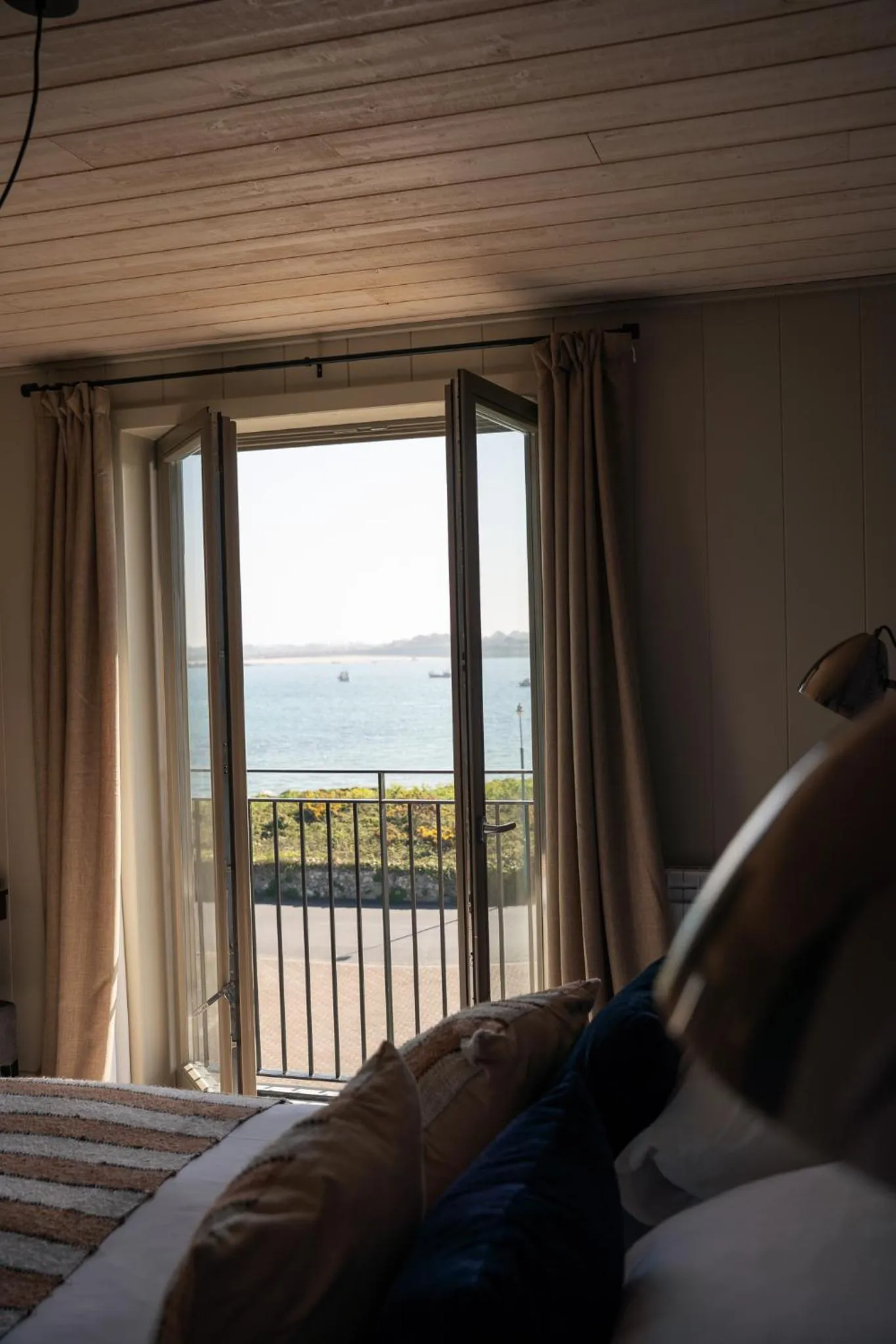 Bed in The Peninsula Hotel