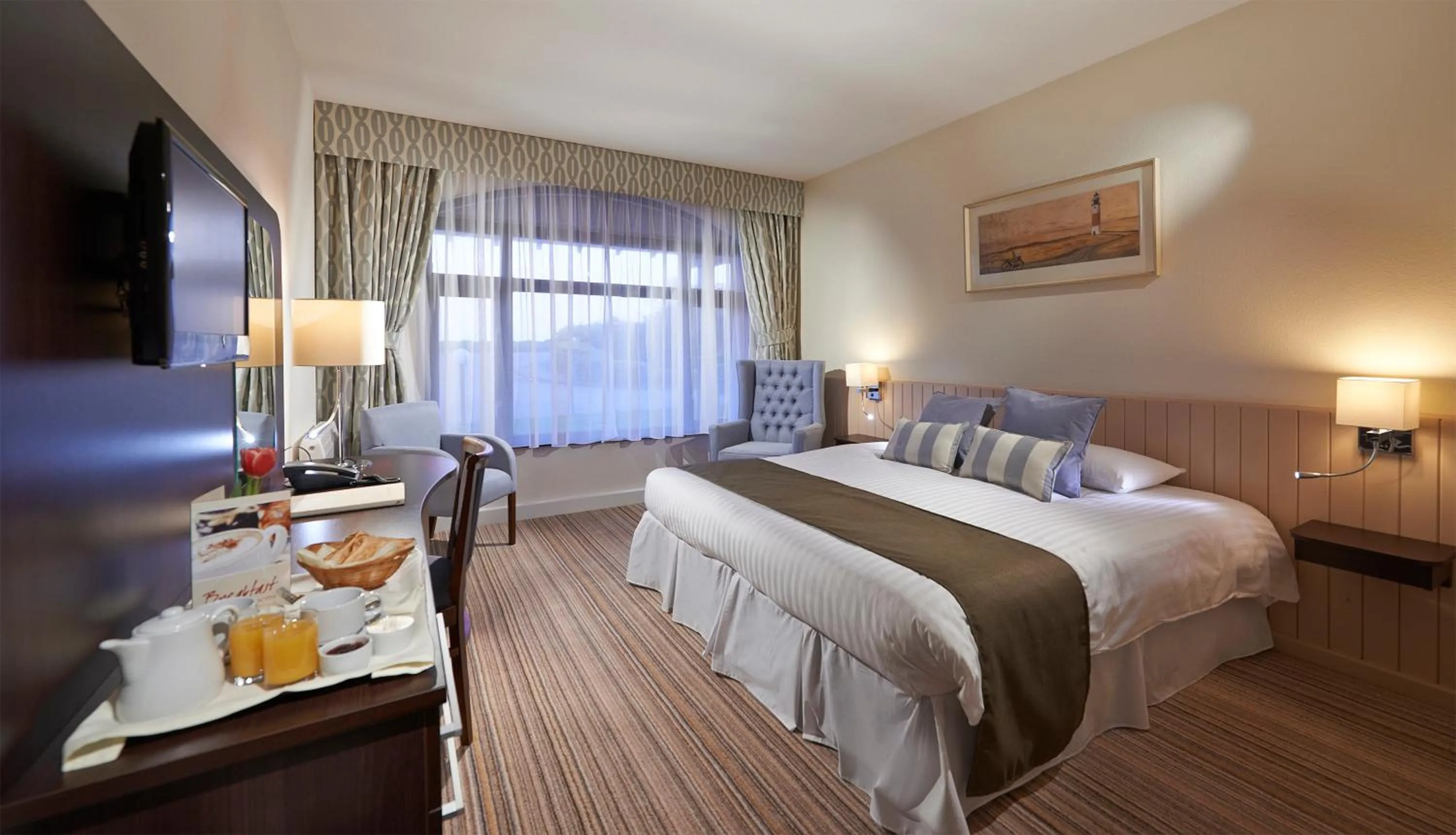 Day, Bed in The Peninsula Hotel