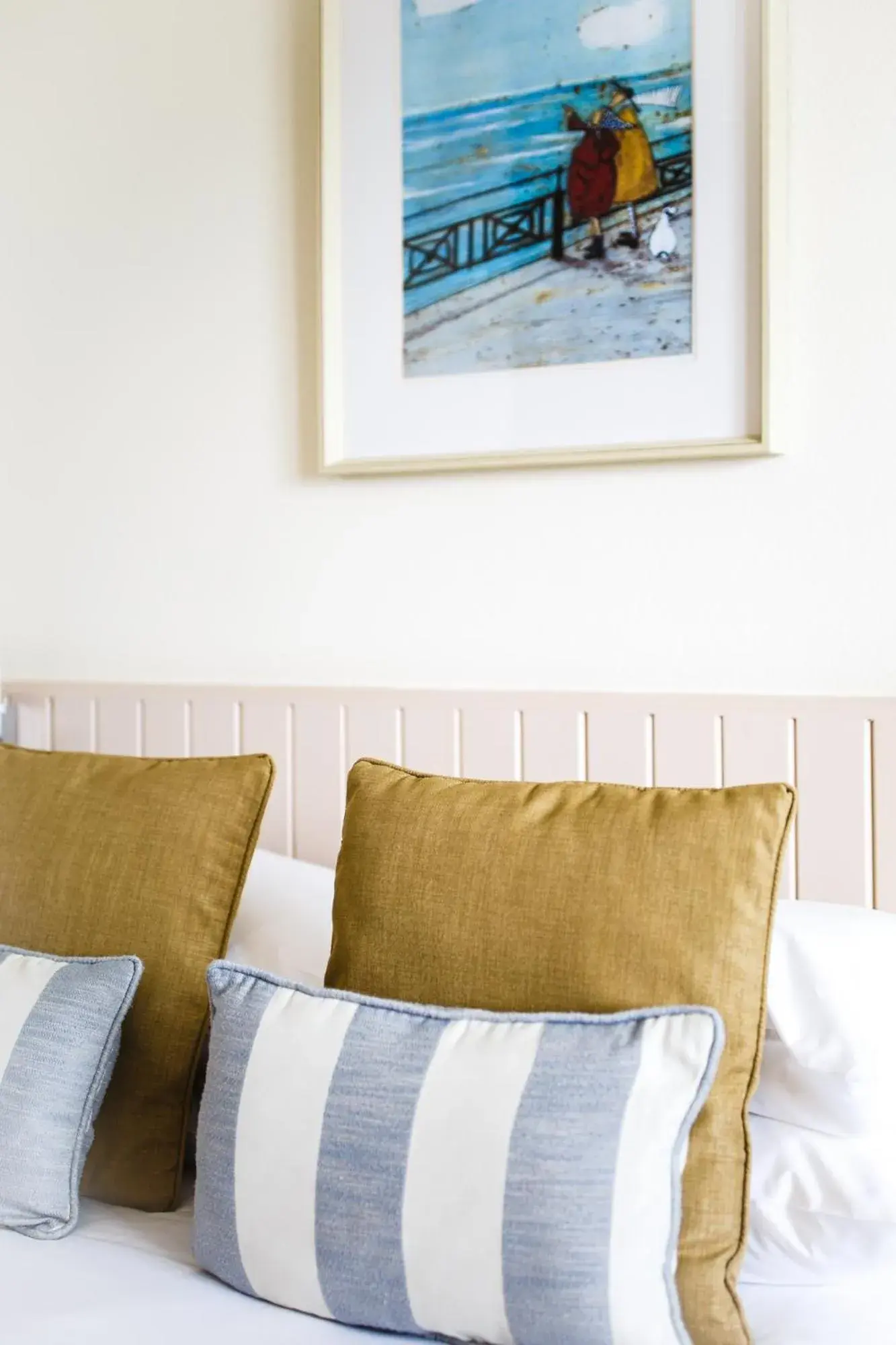 Twin/Double room with attached bathroom for Sole Occupancy in The Peninsula Hotel Twin/Double room with attached bathroom for Sole Occupancy in The Peninsula Hotel