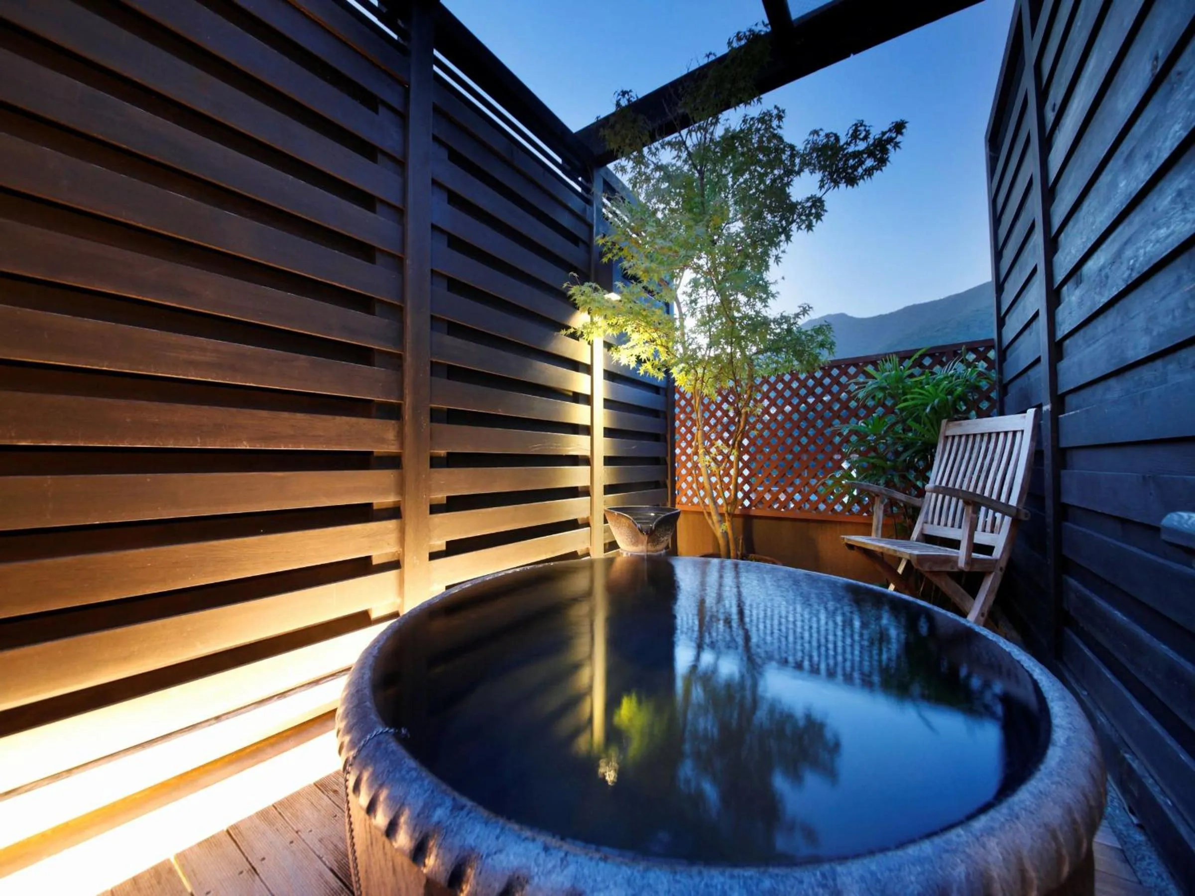 Hot Spring Bath in Yugawara Ohnoya Ryokan