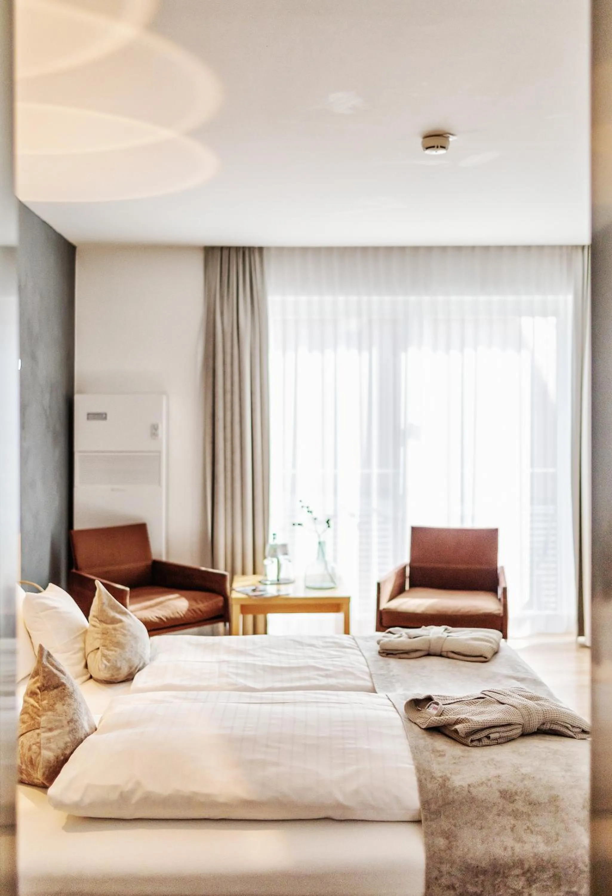 Bedroom, Bed in Seevital Hotel & SPA - Ihr 4 Sterne Superior Hideaway direkt am See