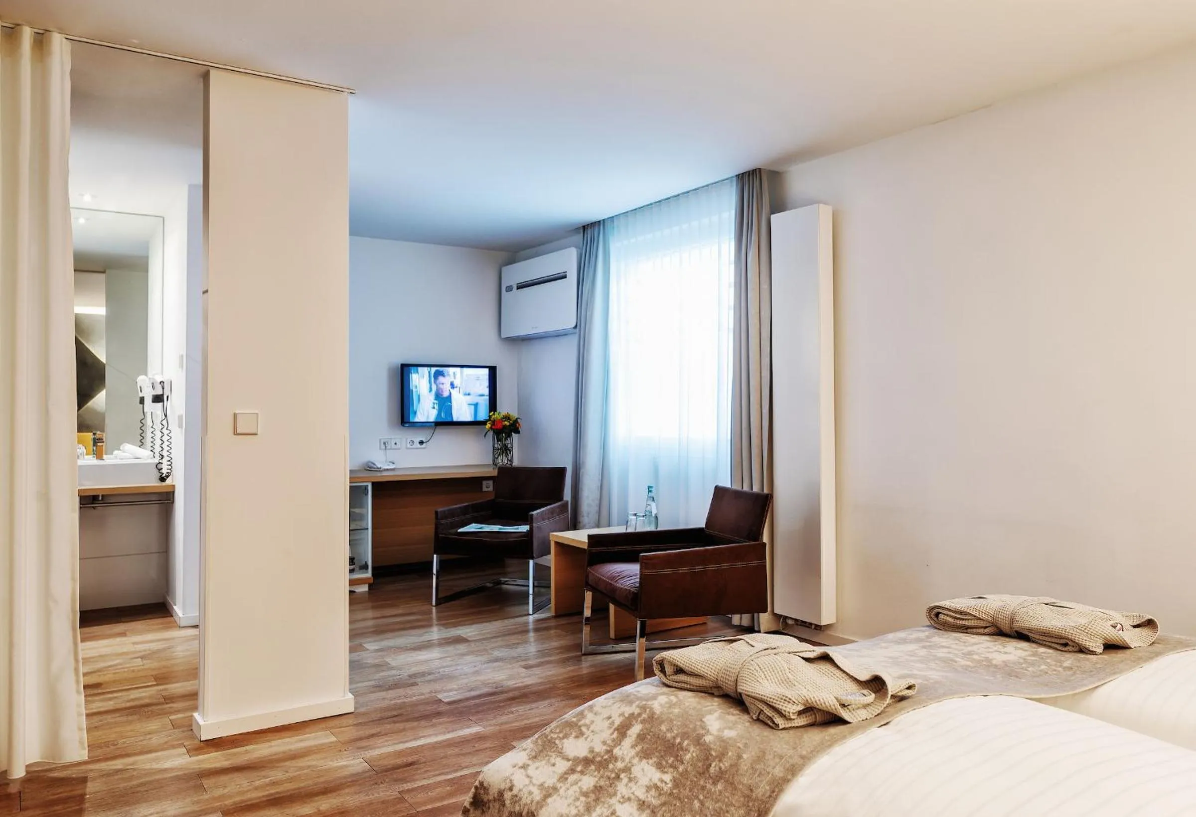 Bedroom, Bed in Seevital Hotel & SPA - Ihr 4 Sterne Superior Hideaway direkt am See