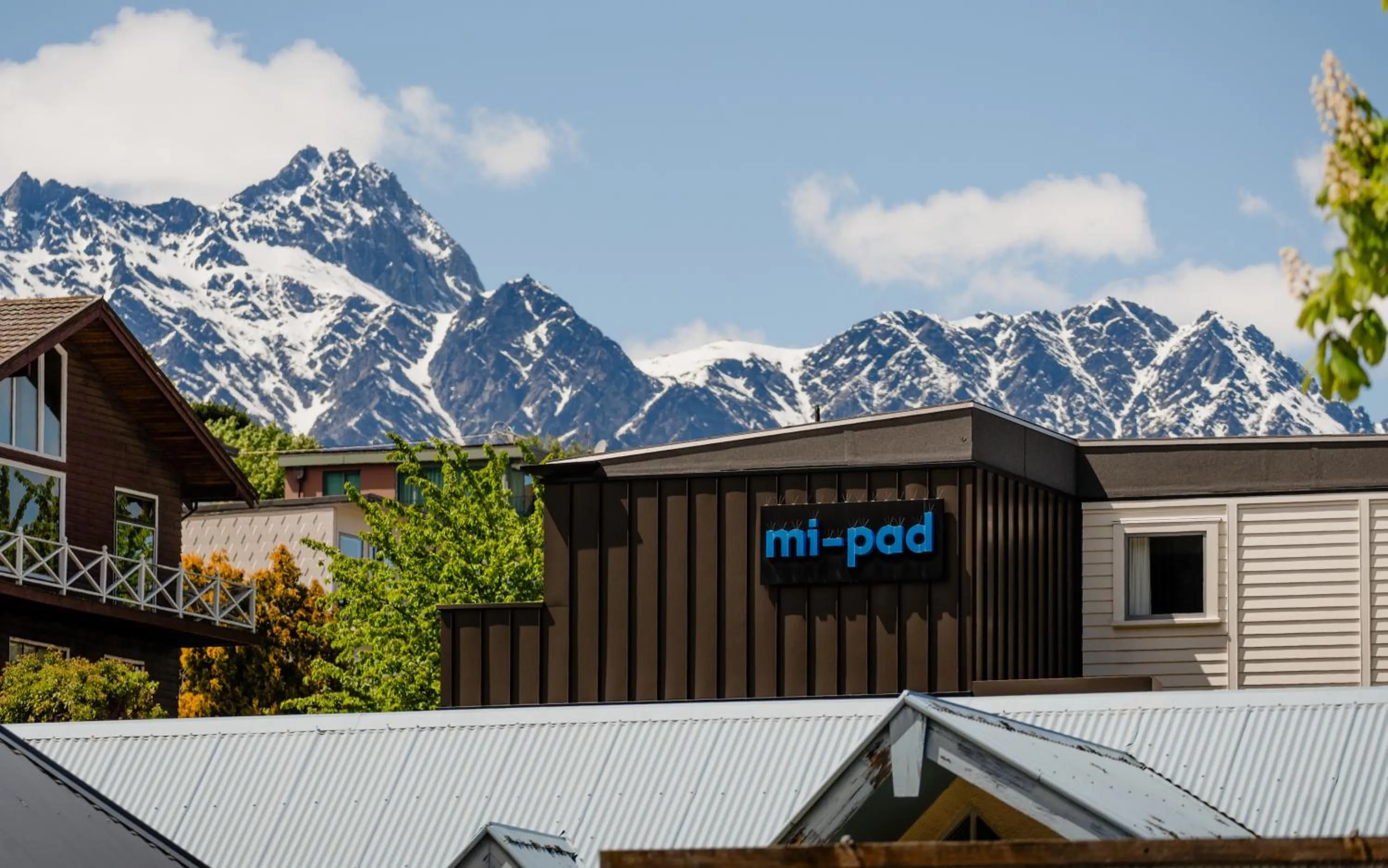 Property building in mi-pad Queenstown