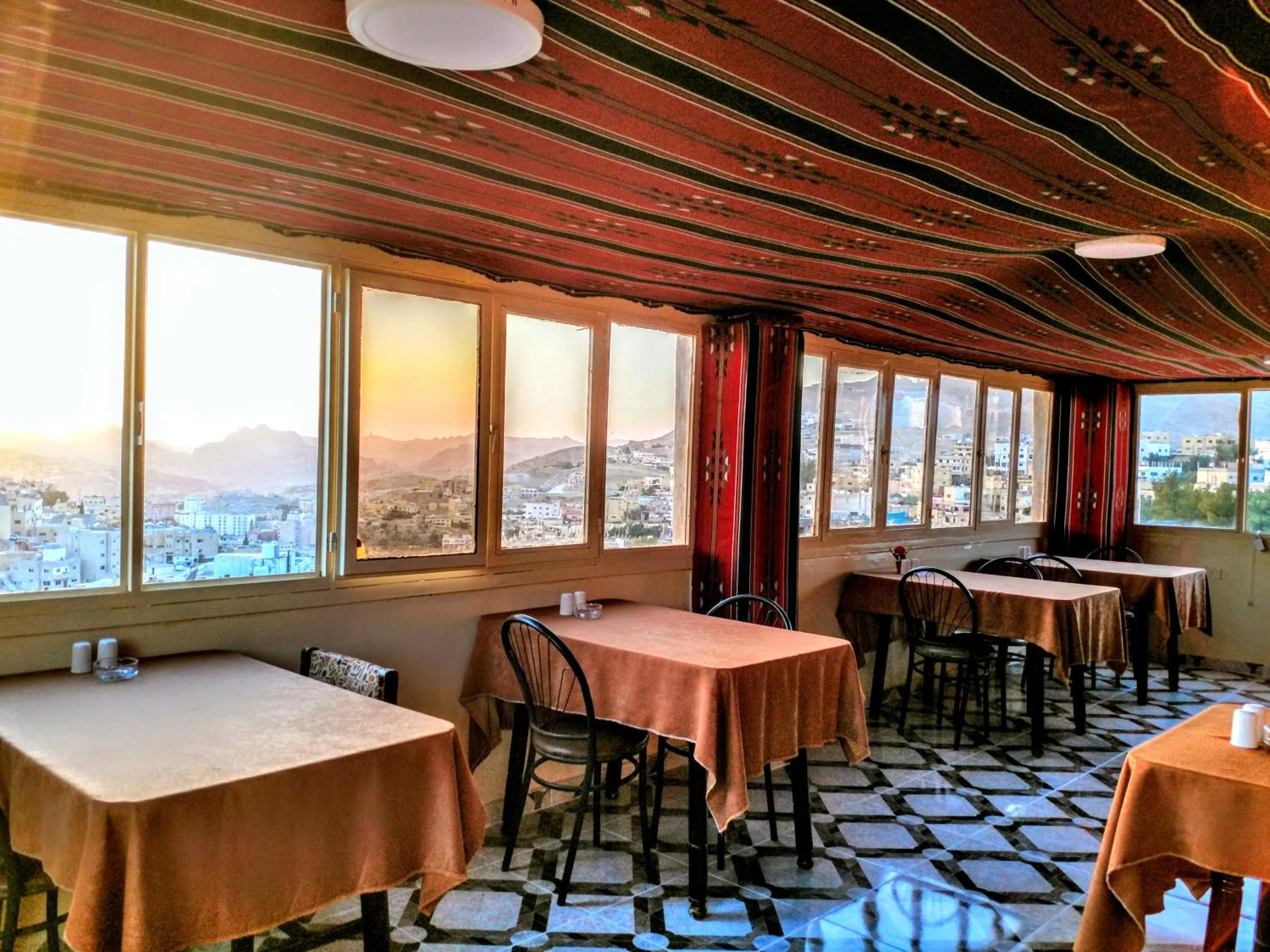 Restaurant/places to eat in Orient Gate