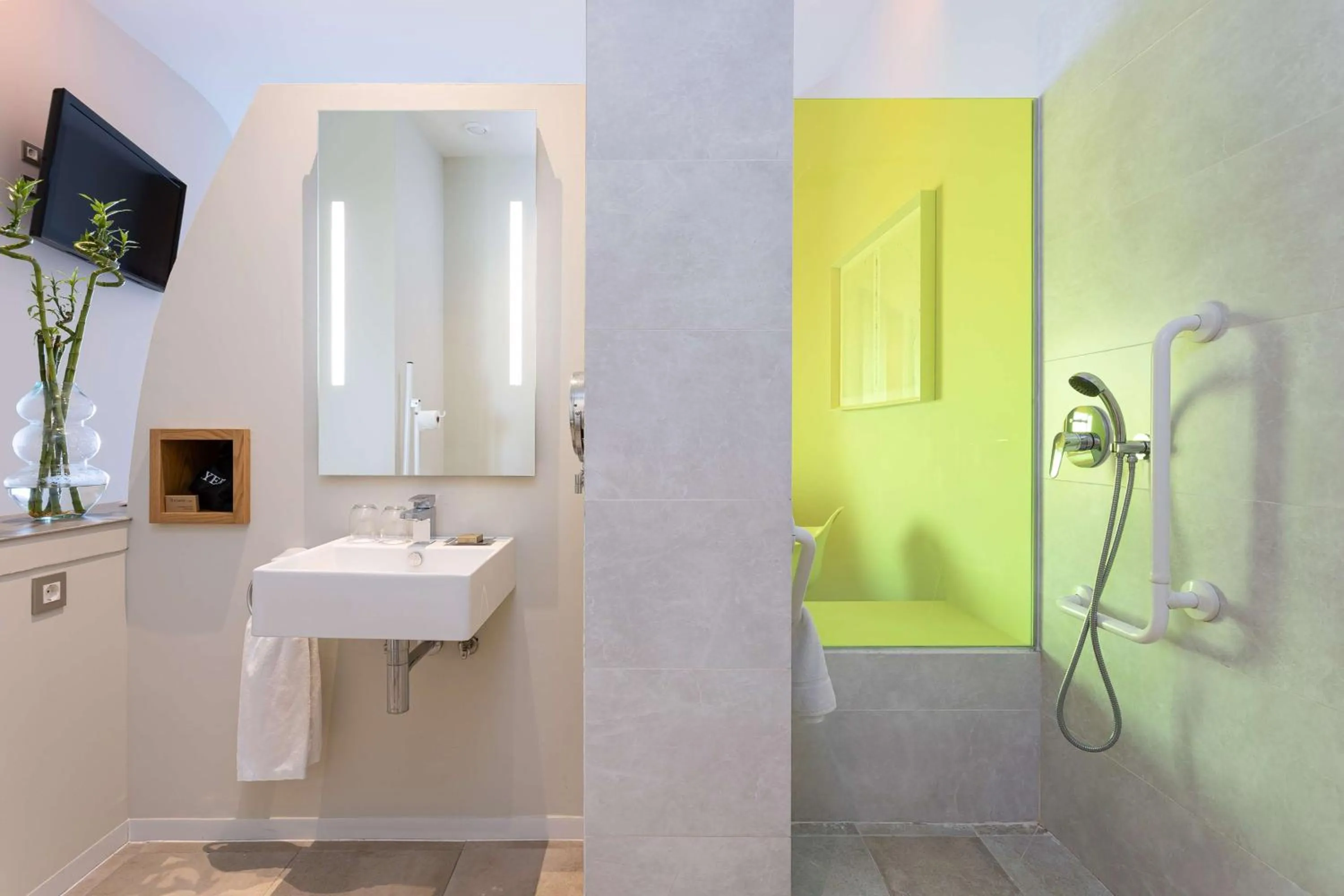 Bathroom in Higuerón Hotel Málaga, Curio Collection by Hilton