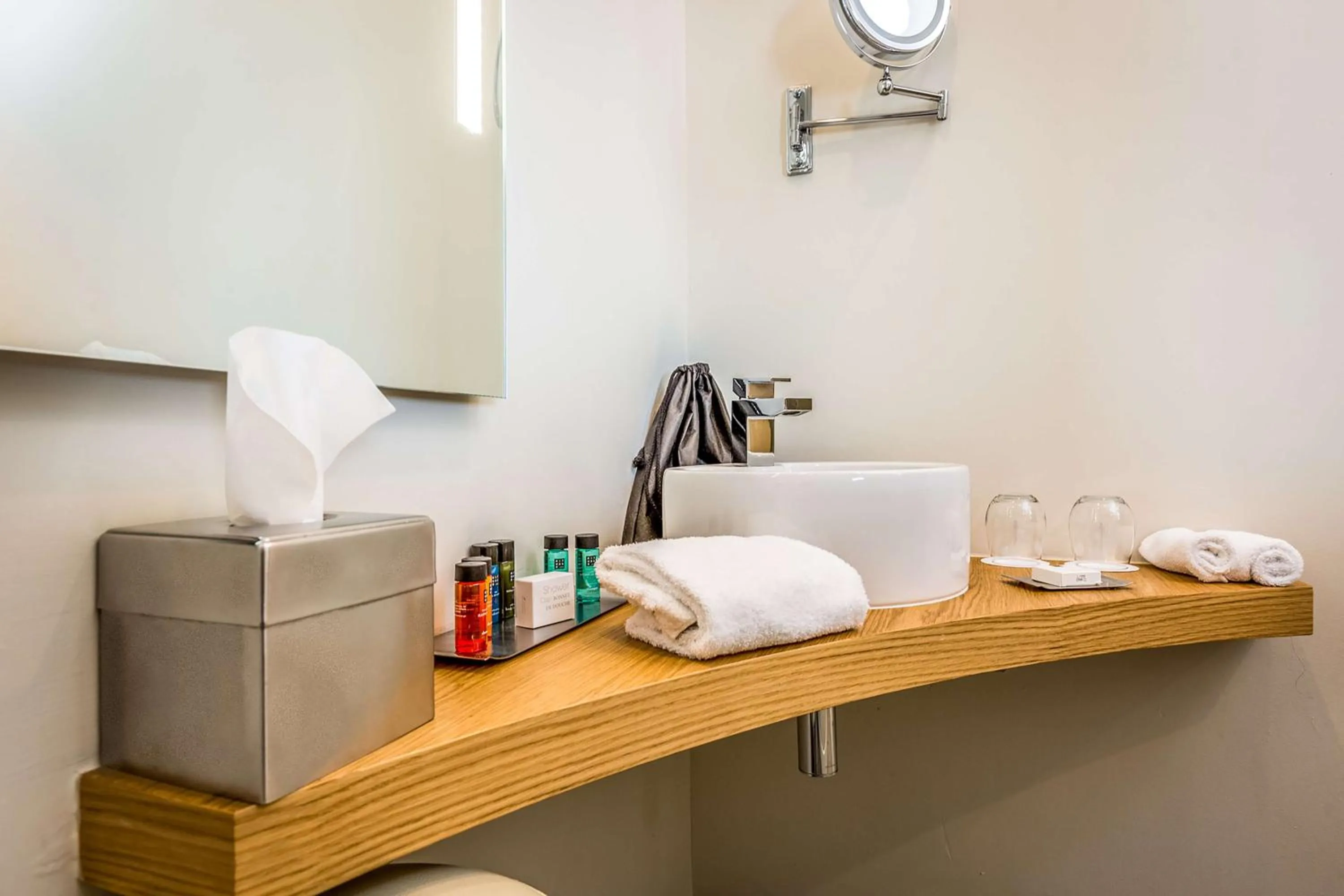 Bathroom in Higuerón Hotel Málaga, Curio Collection by Hilton