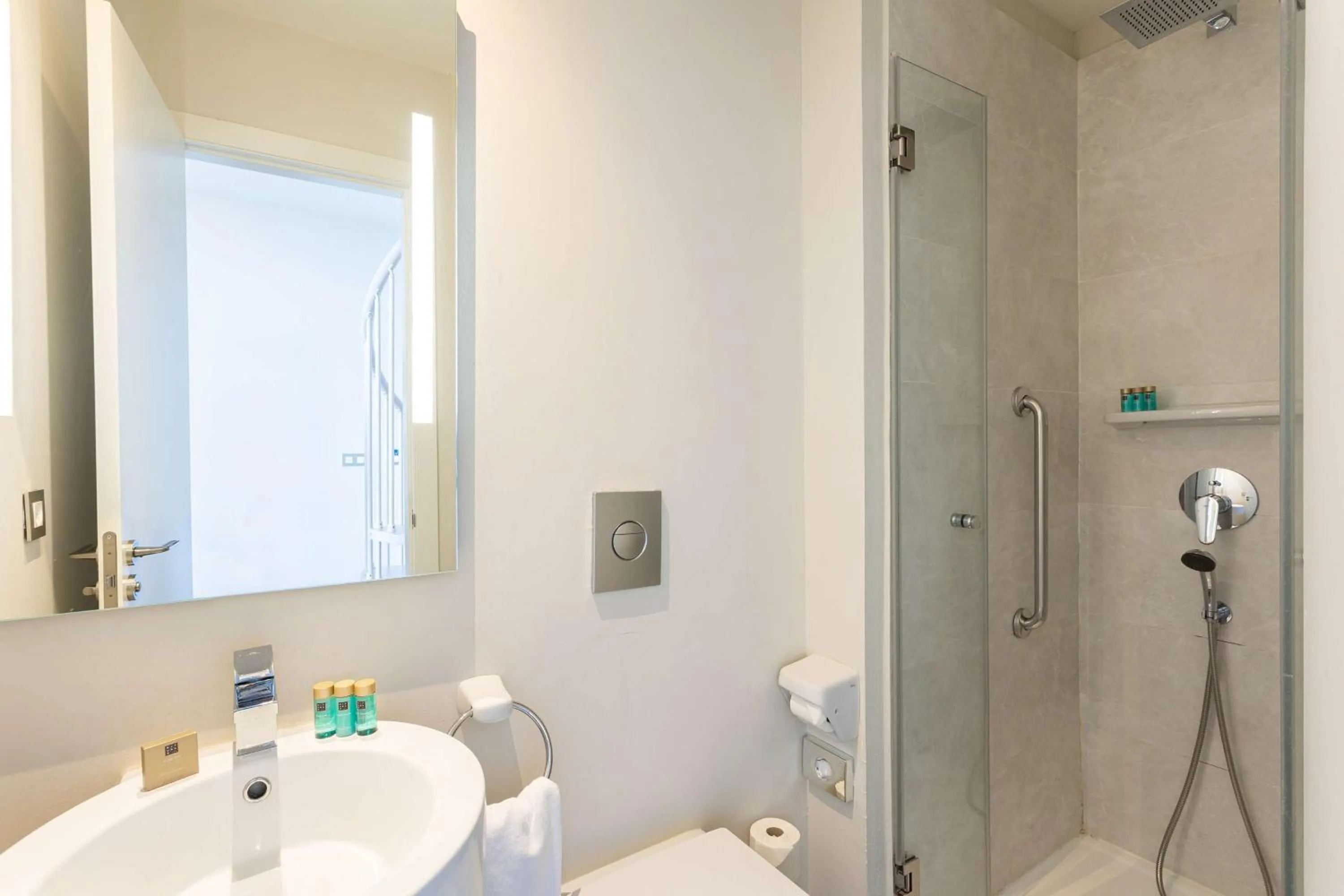 Bathroom in Higuerón Hotel Málaga, Curio Collection by Hilton