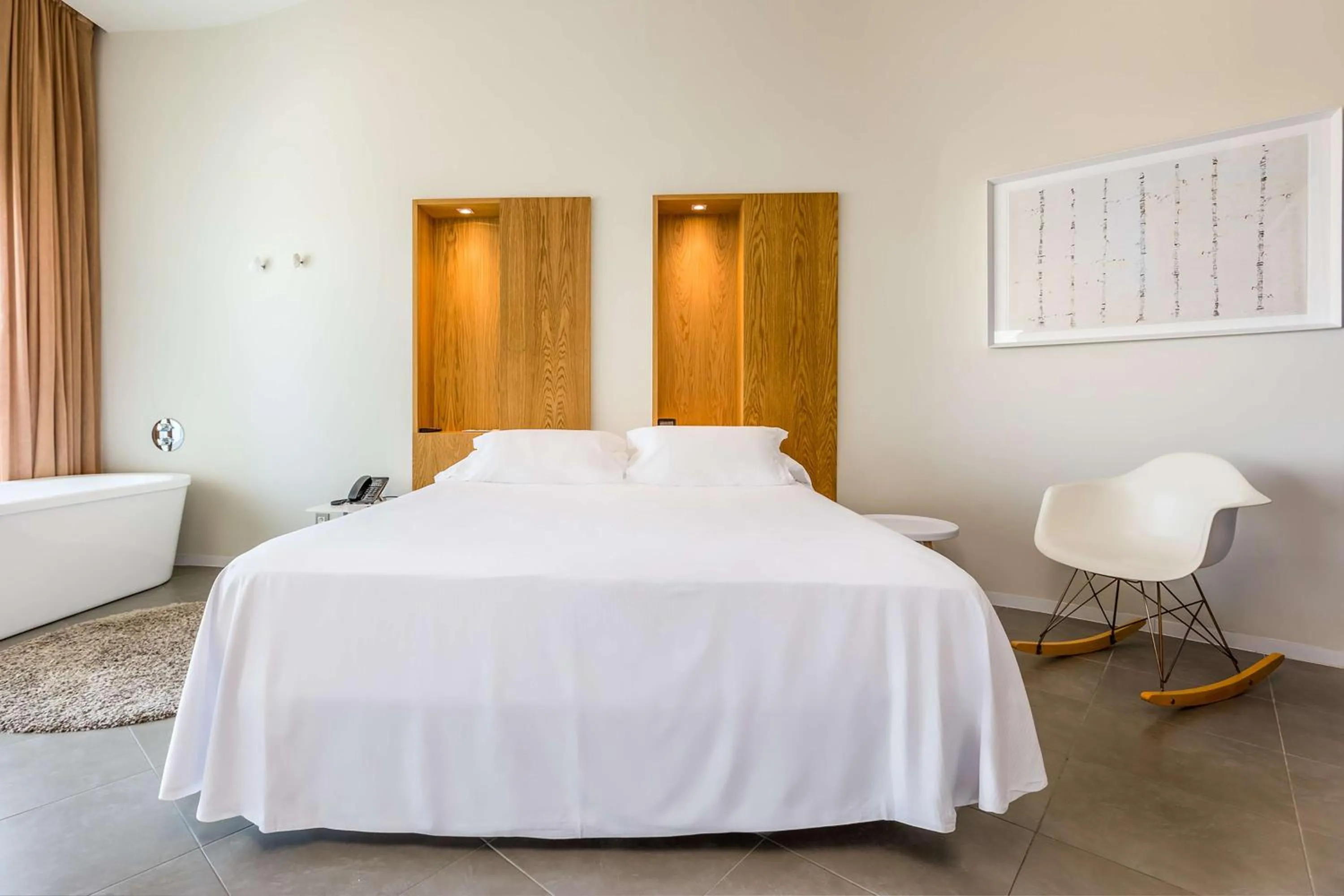 One-Bedroom King Suite in Higuerón Hotel Curio Collection by Hilton