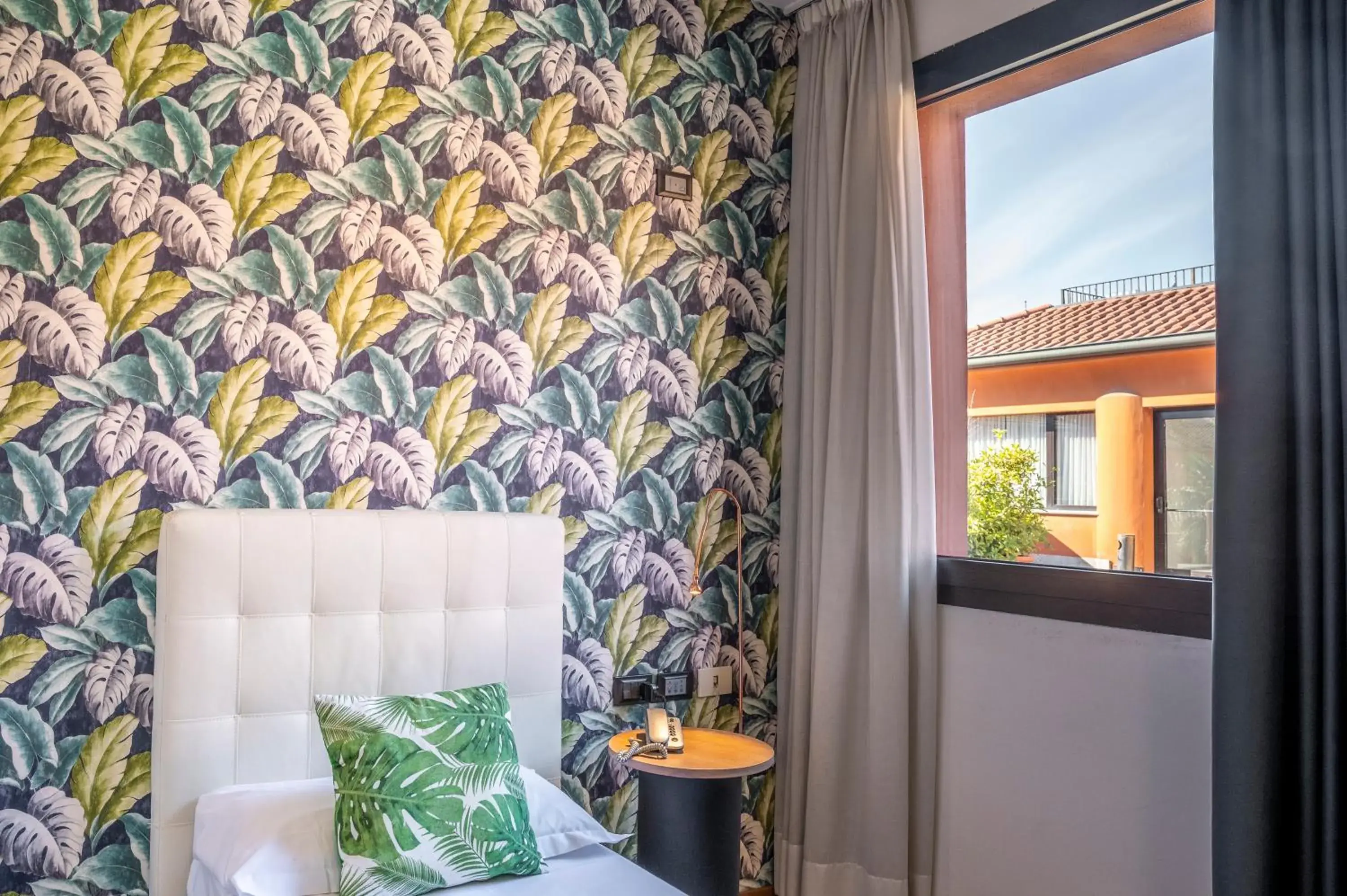 Standard Single Room in Lake Como Golf Hotel Standard Single Room in Lake Como Golf Hotel