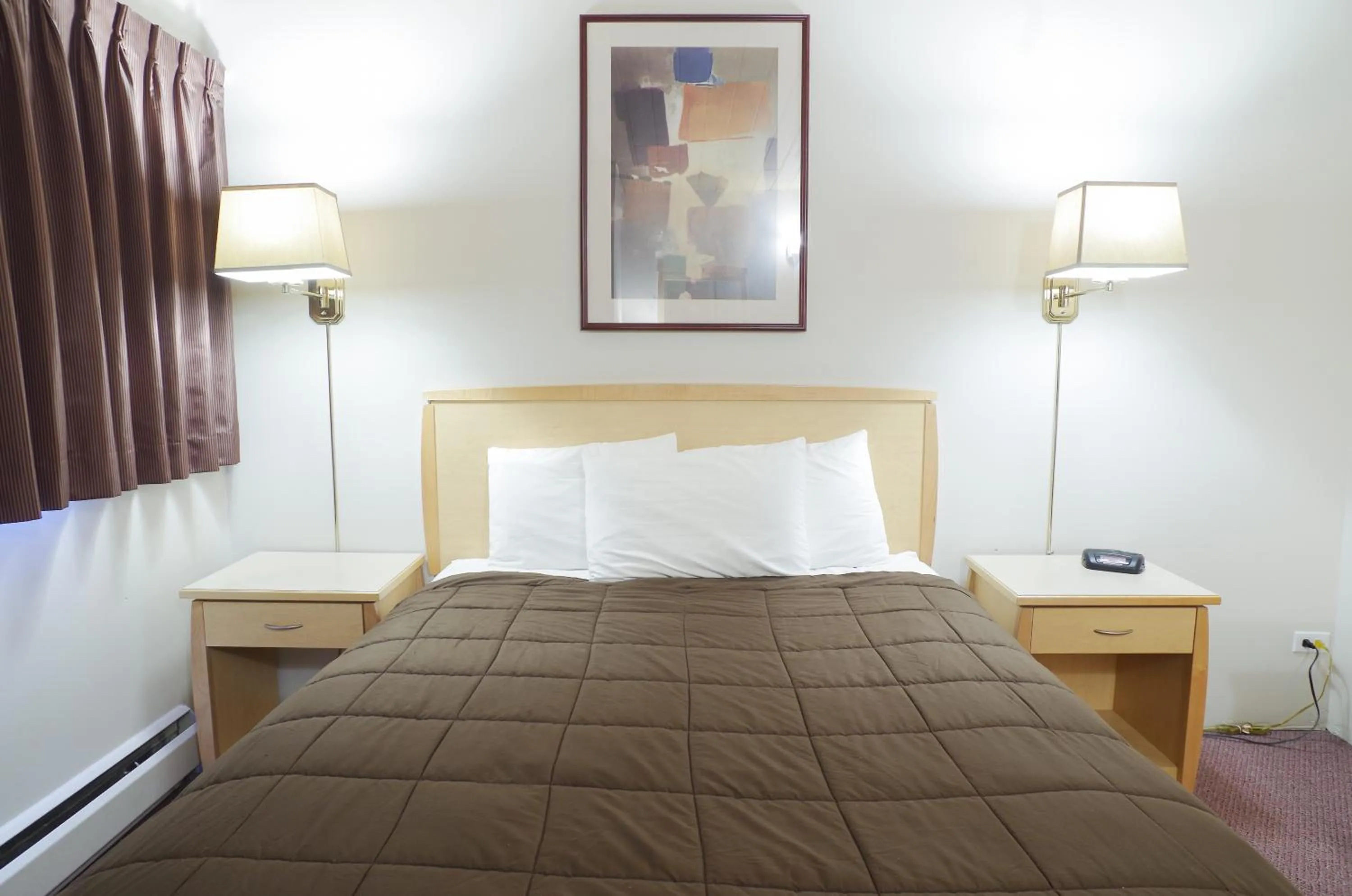 Bed in Canadas Best Value Inn and Suites Fernie