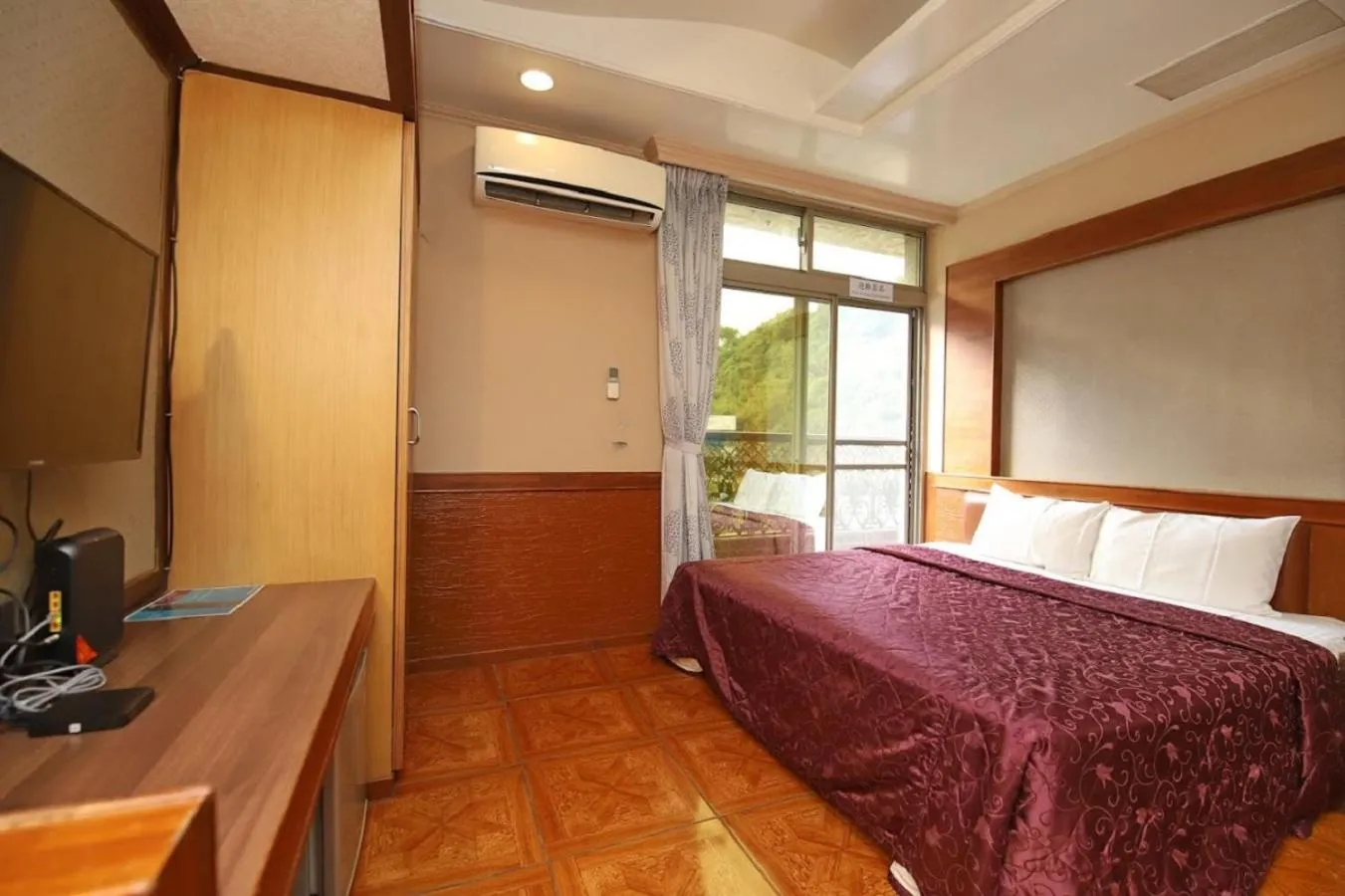 Bedroom, Bed in Yosemite Hot Spring Resort