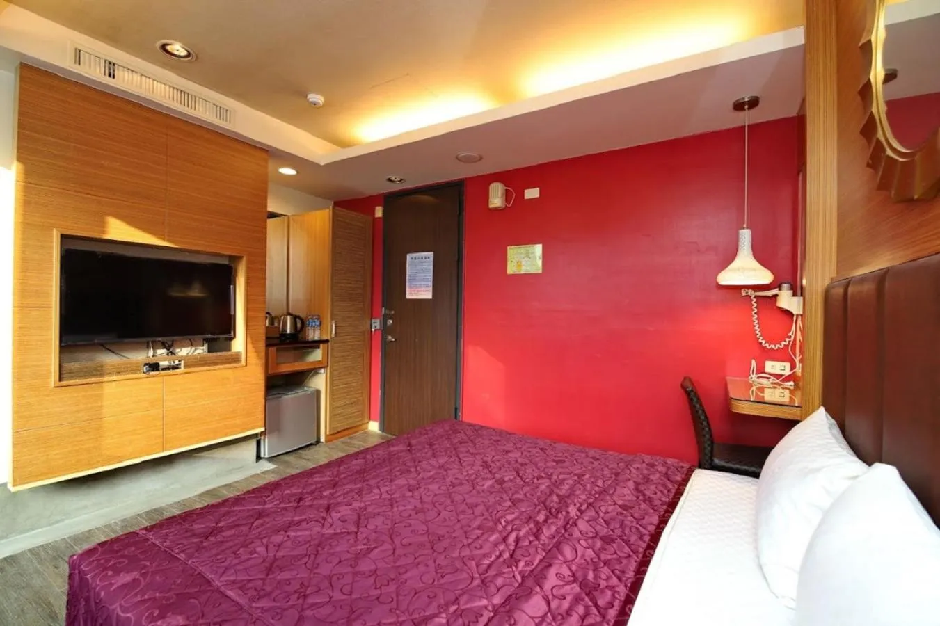 Bedroom, Bed in Yosemite Hot Spring Resort