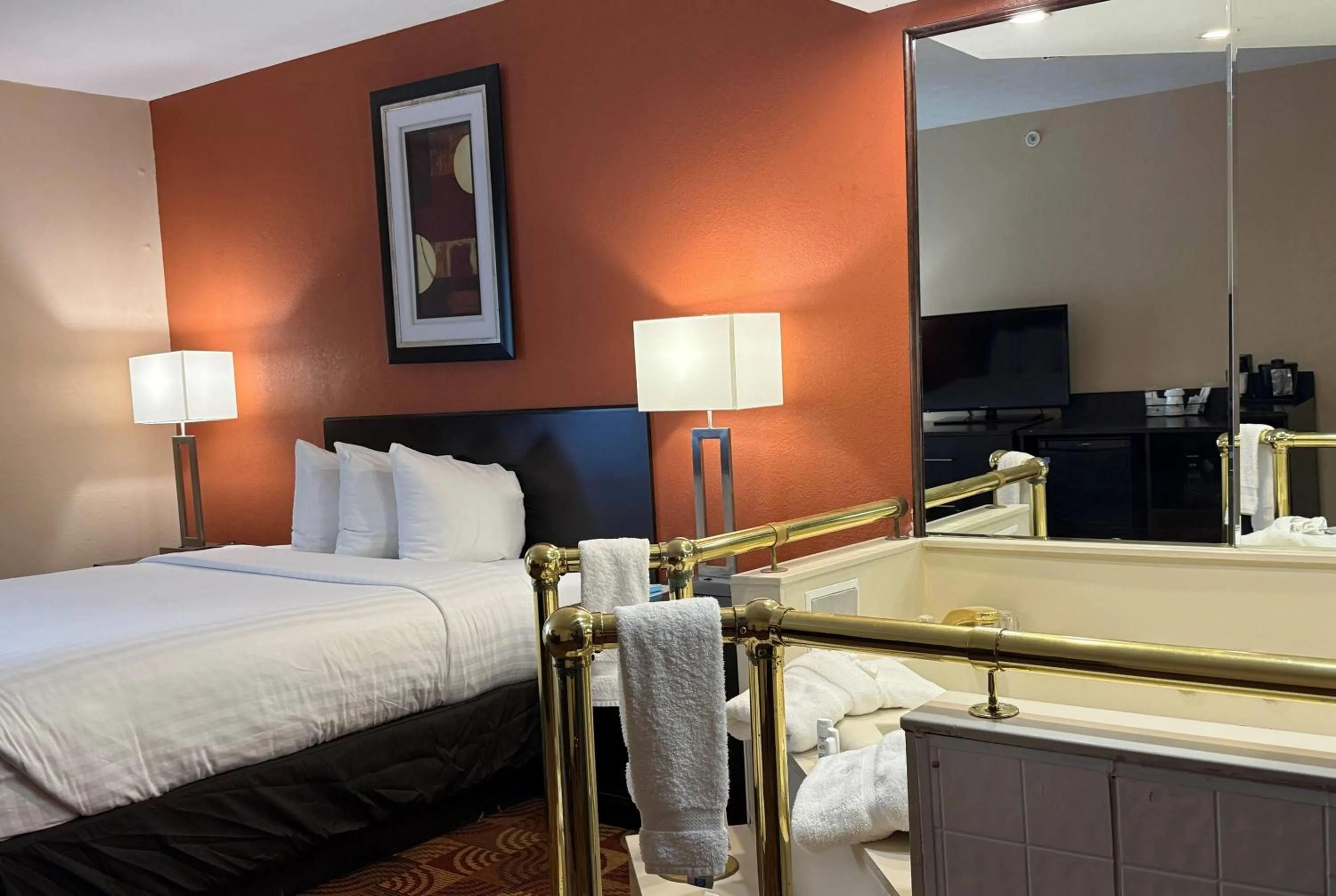 Photo of the whole room, Bed in Baymont by Wyndham Plainfield/ Indianapolis Arpt Area