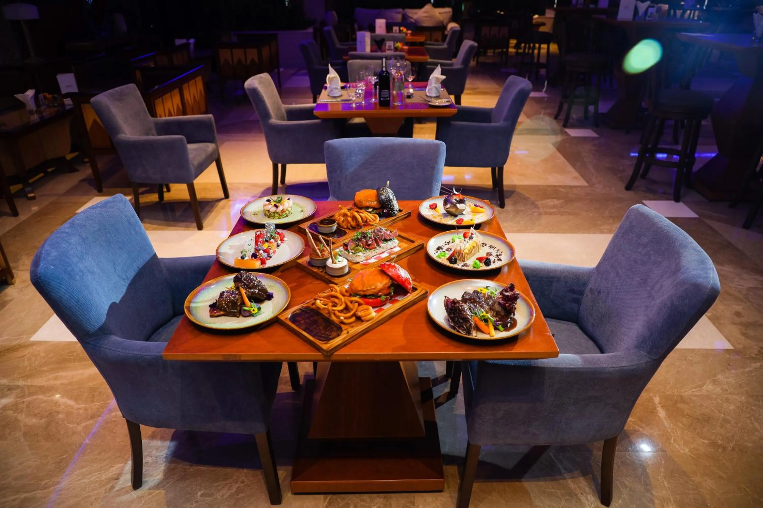 Lounge or bar in Stella Di Mare Dubai Marina Hotel