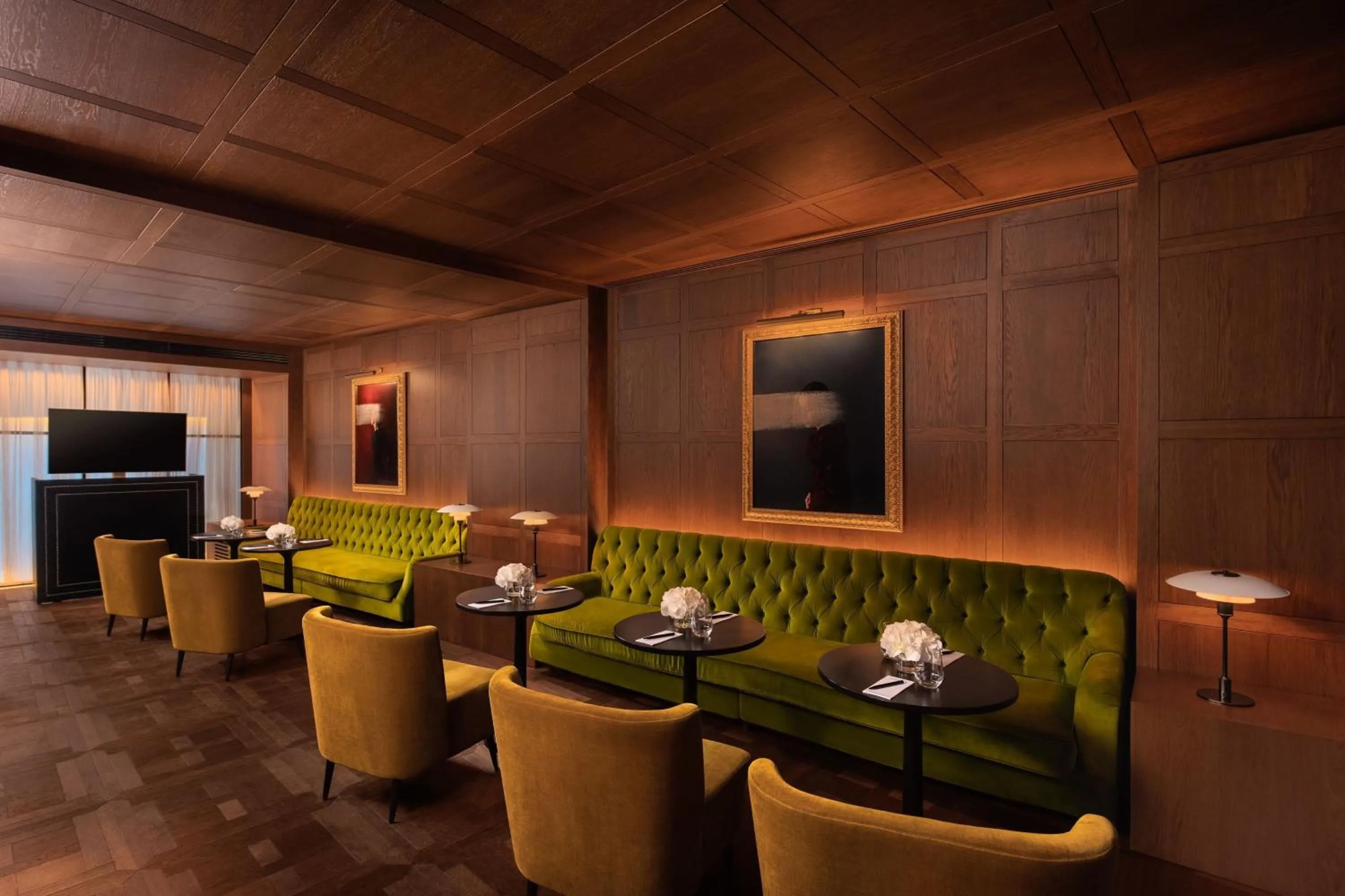 Meeting/conference room in The Barcelona EDITION