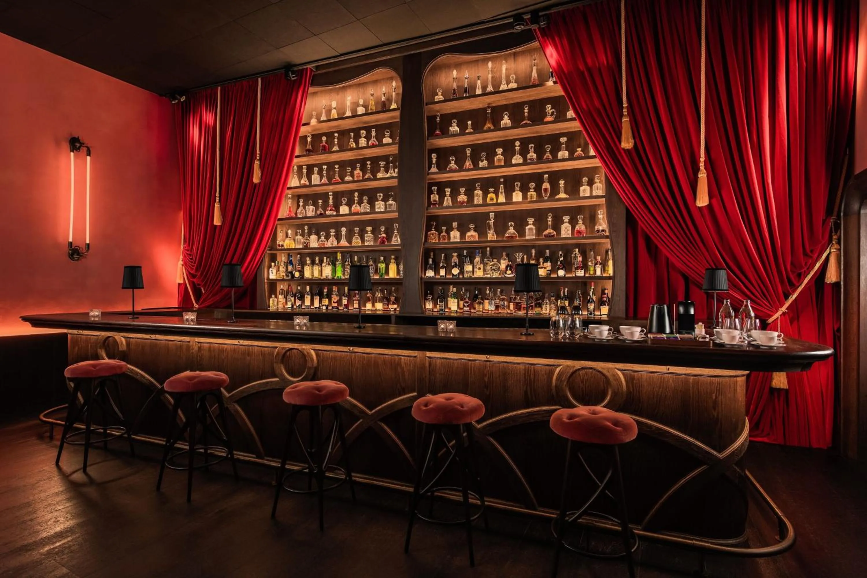 Lounge or bar in The Barcelona EDITION