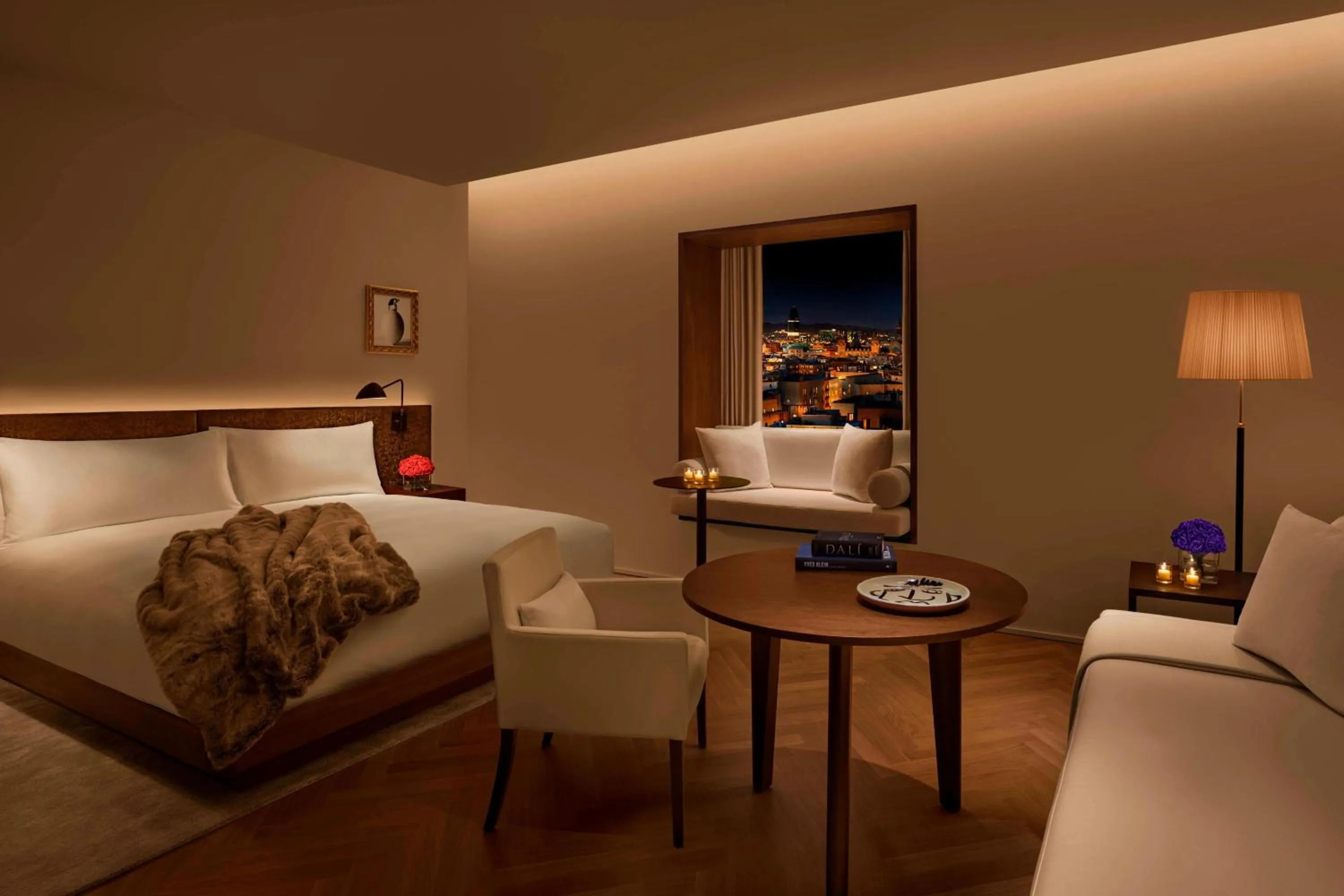 Photo of the whole room, Bed in The Barcelona EDITION