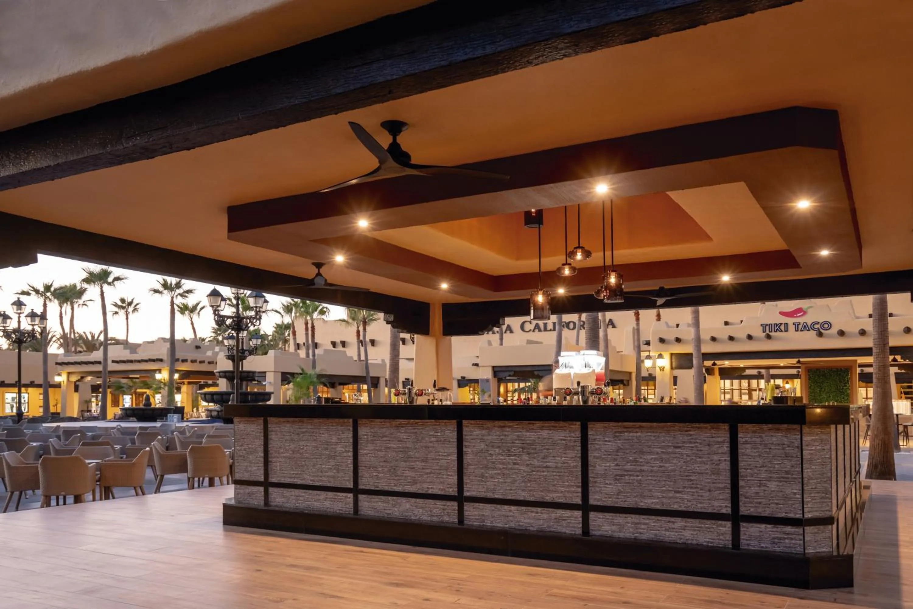 Lounge or bar in Riu Santa Fe - All Inclusive