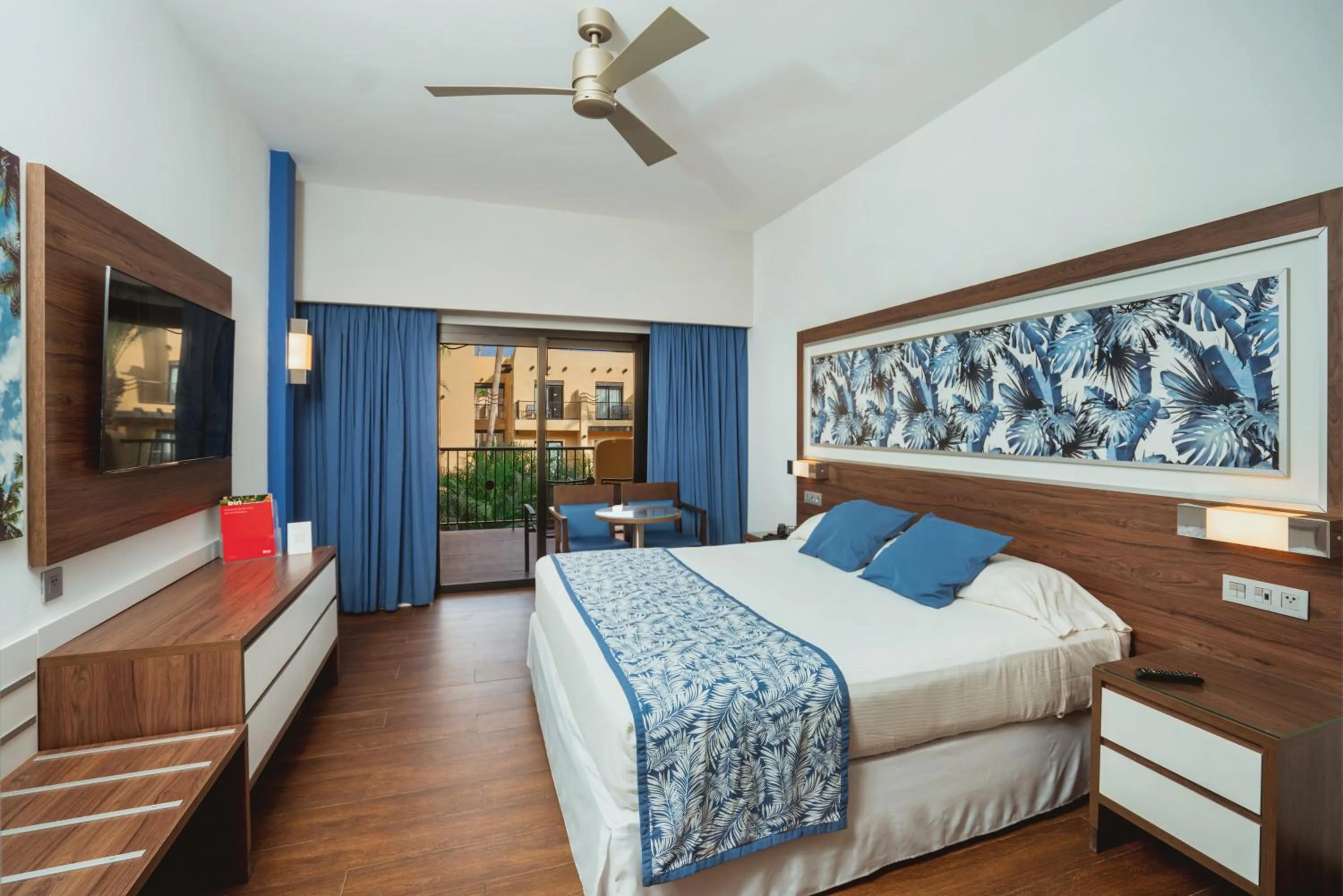 Bed in Riu Santa Fe - All Inclusive