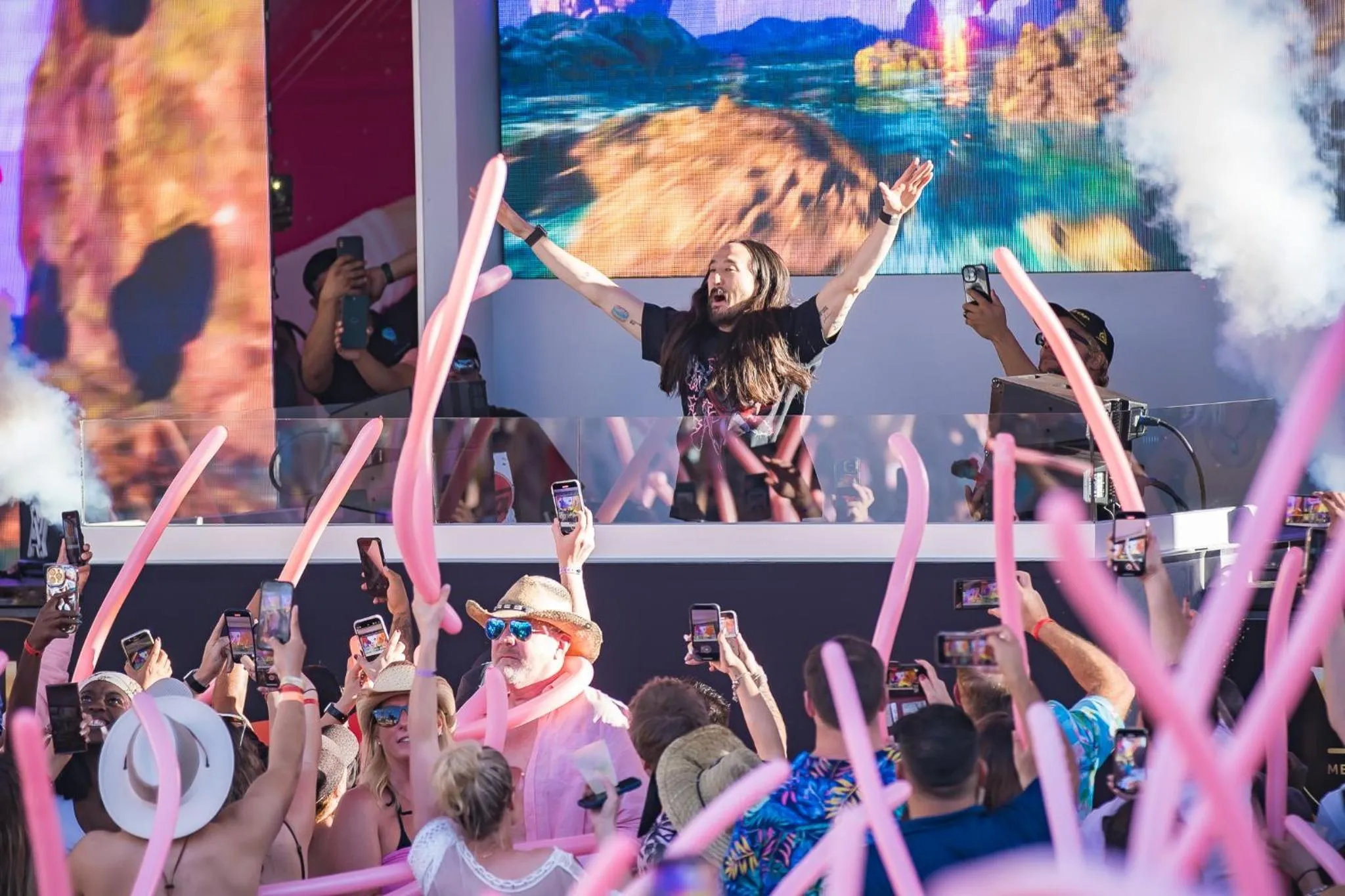 Evening entertainment in Riu Santa Fe - All Inclusive