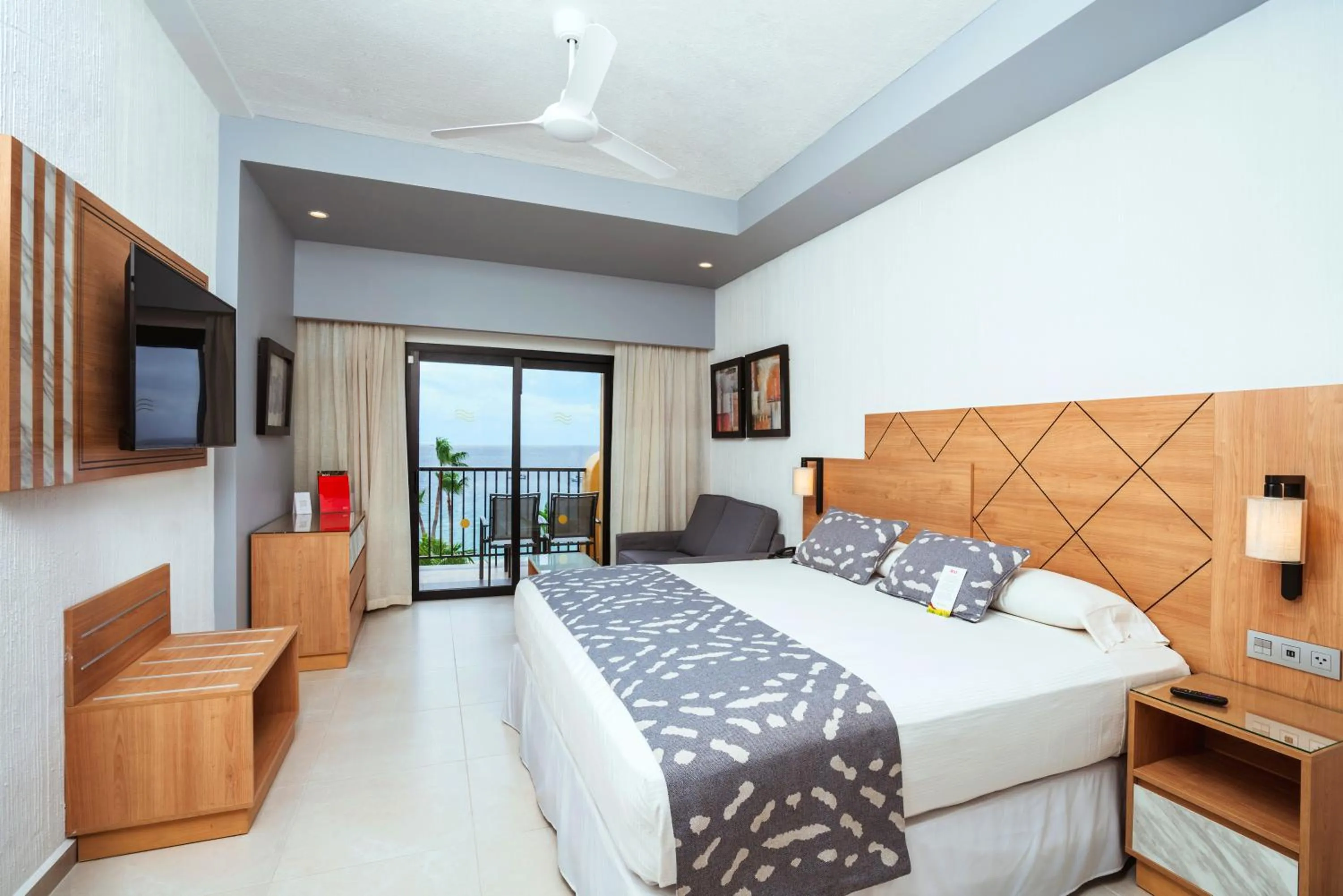 Bed in Riu Santa Fe - All Inclusive