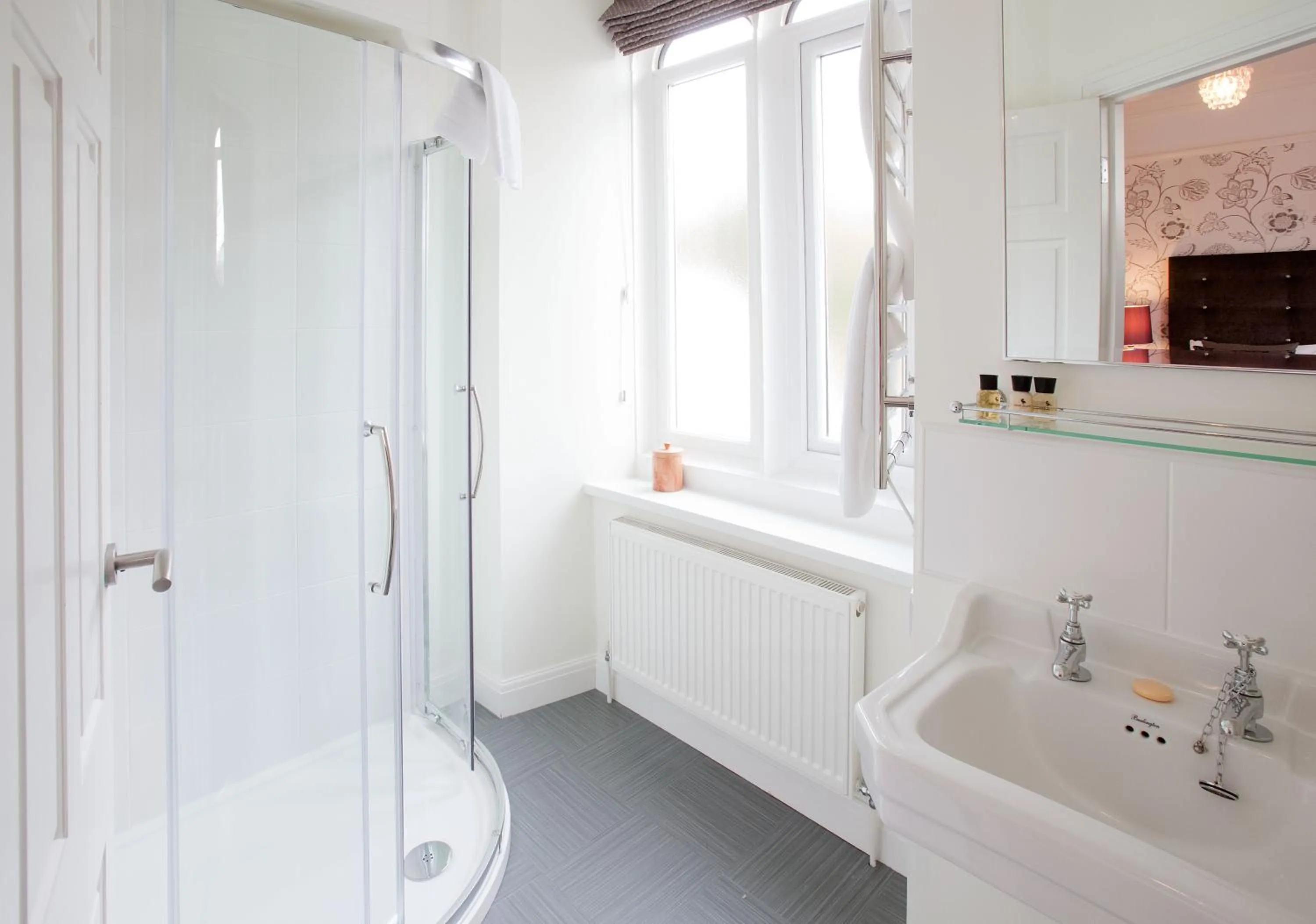 Shower in The Hideaway At Windermere (Adults only)