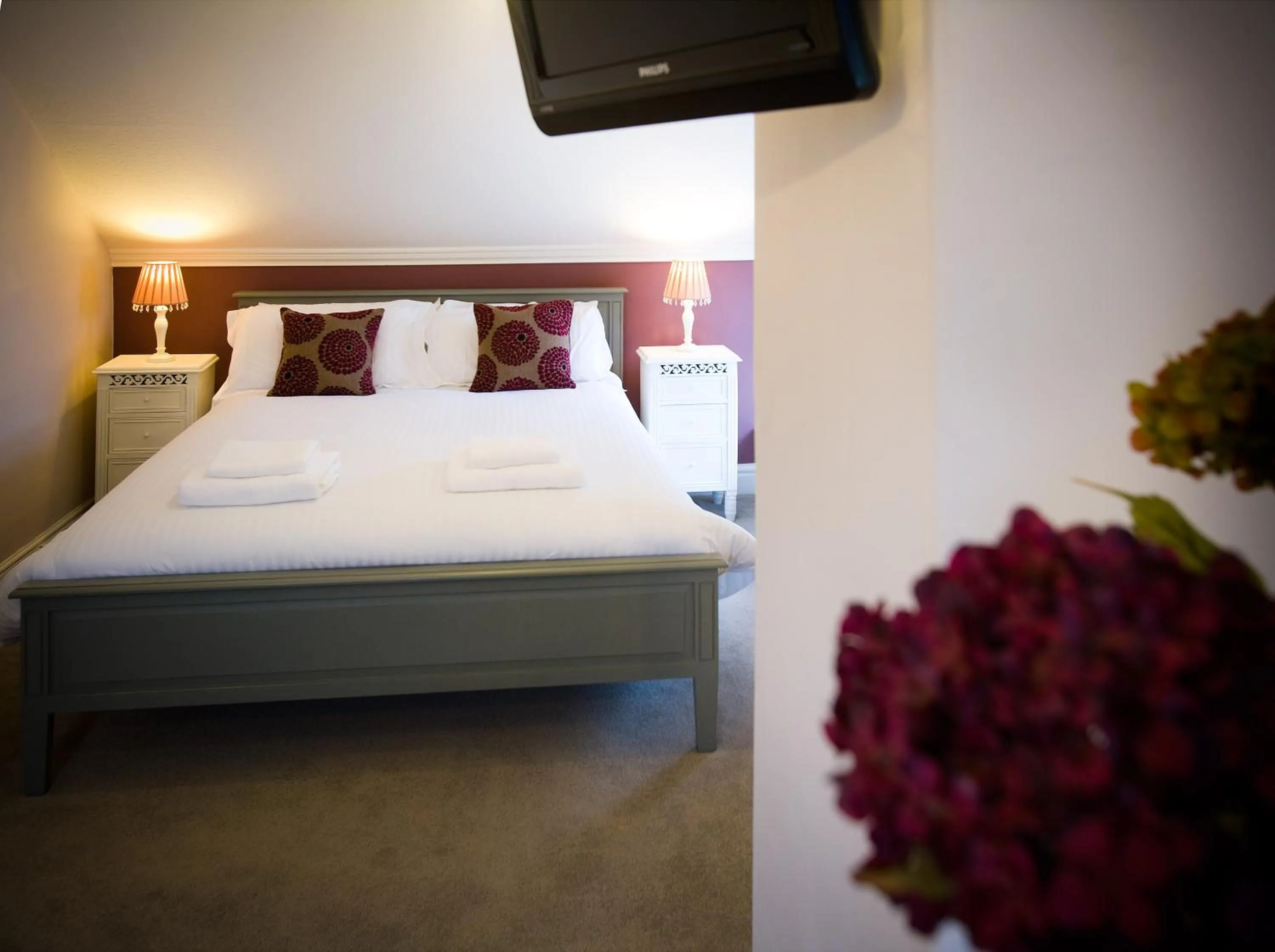 Bed in The Hideaway At Windermere (Adults only)