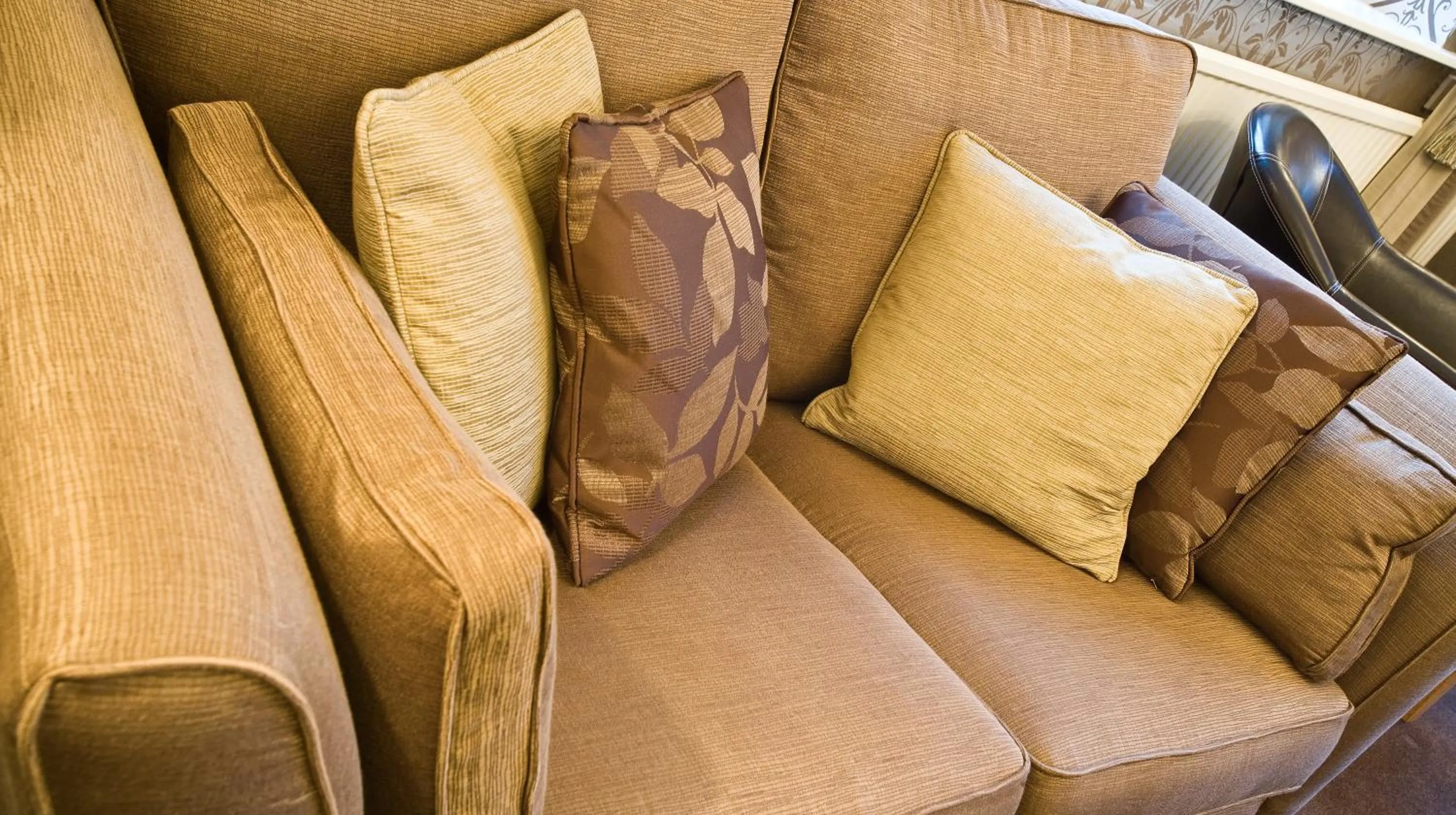 Lounge or bar in The Hideaway At Windermere (Adults only)