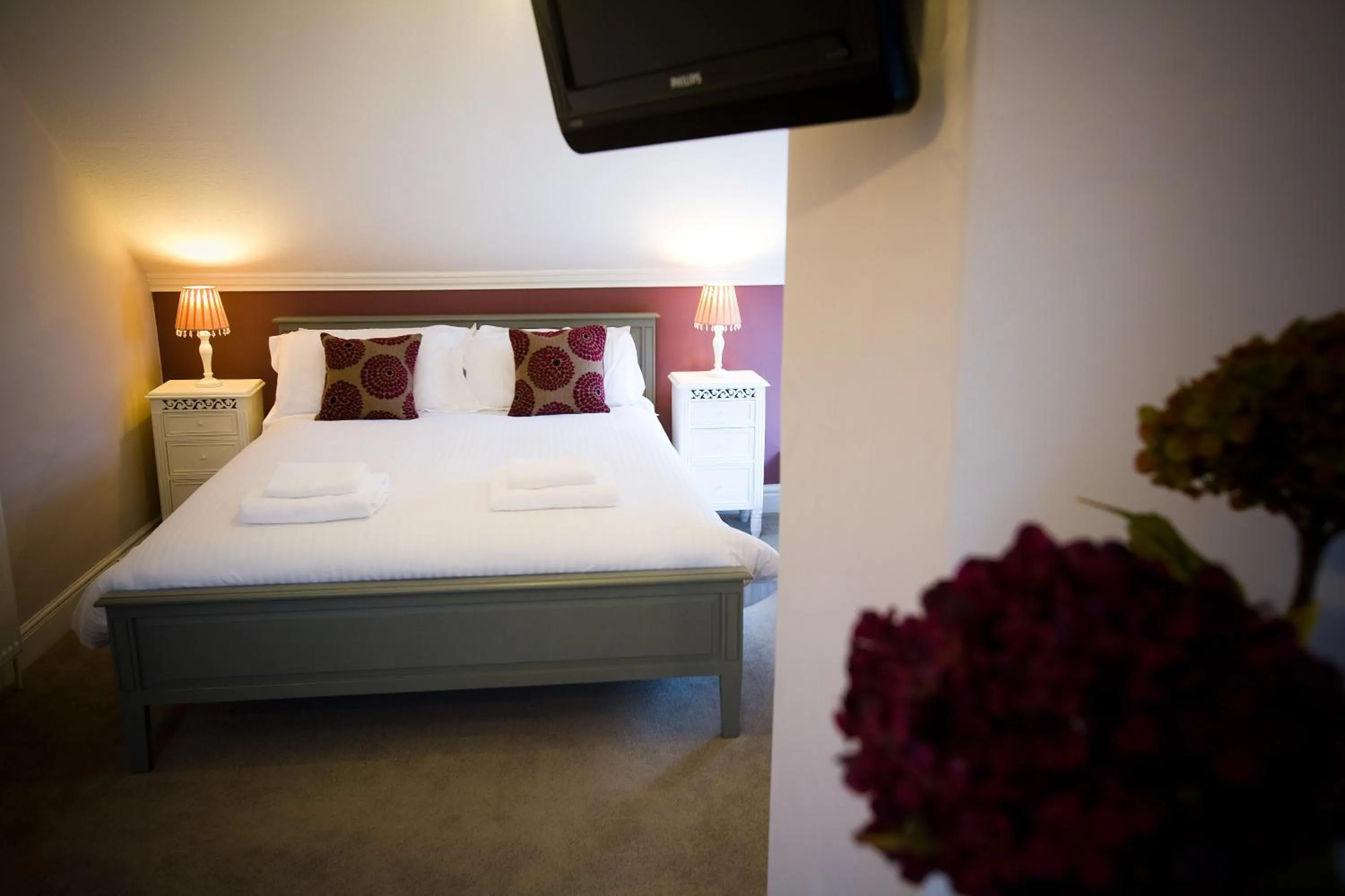 Bed in The Hideaway At Windermere (Adults only)